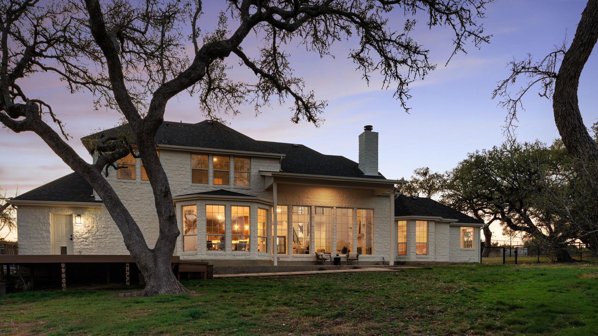 3 Coach House Rd, Austin, TX 78737