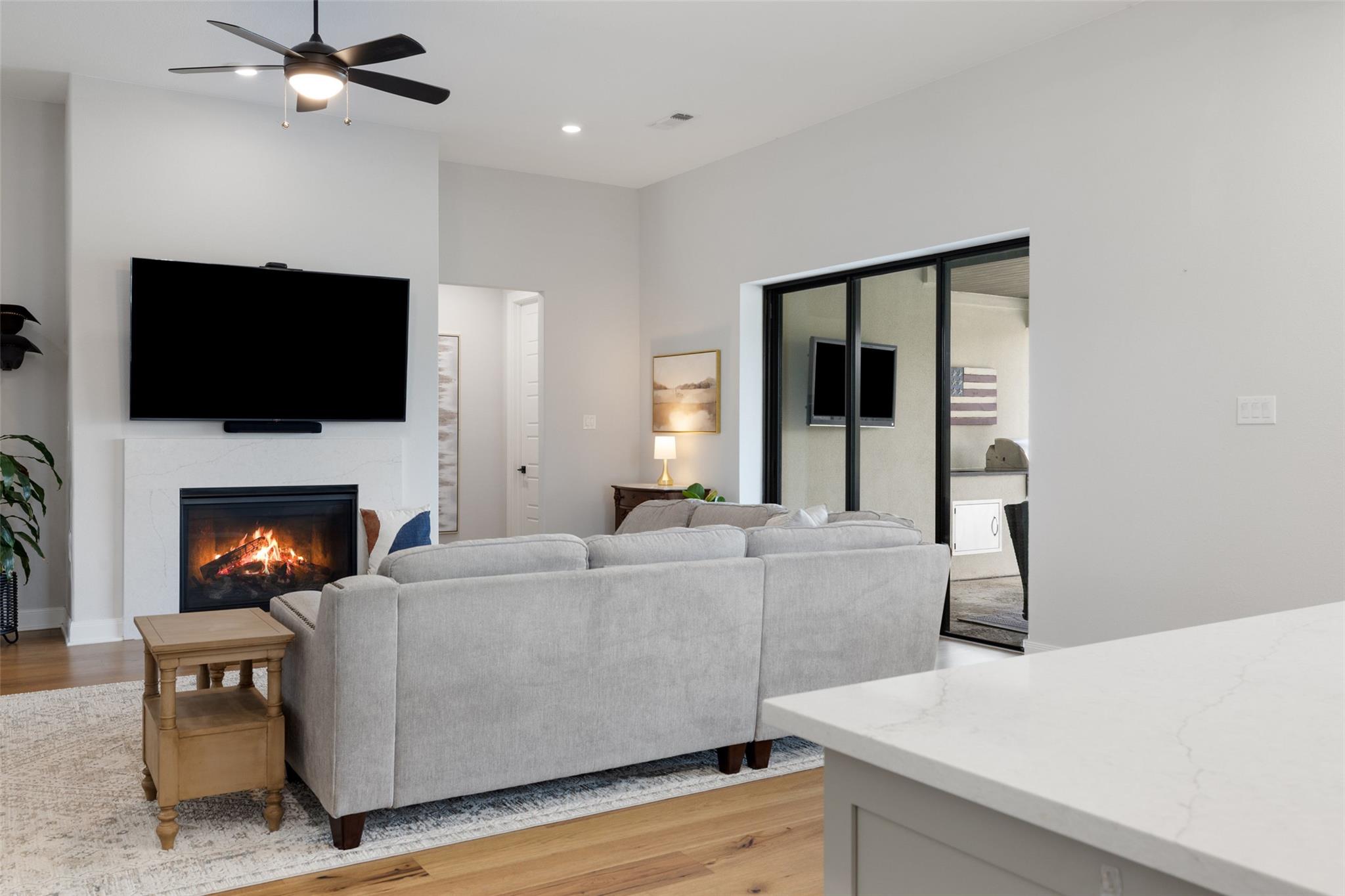 803 Spicewood Trails Dr, Spicewood, TX 78669