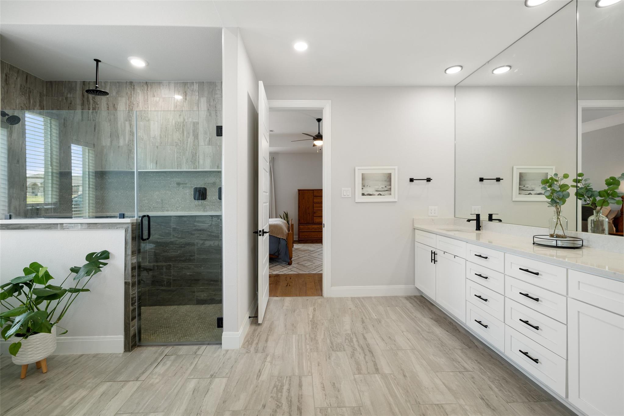 803 Spicewood Trails Dr, Spicewood, TX 78669