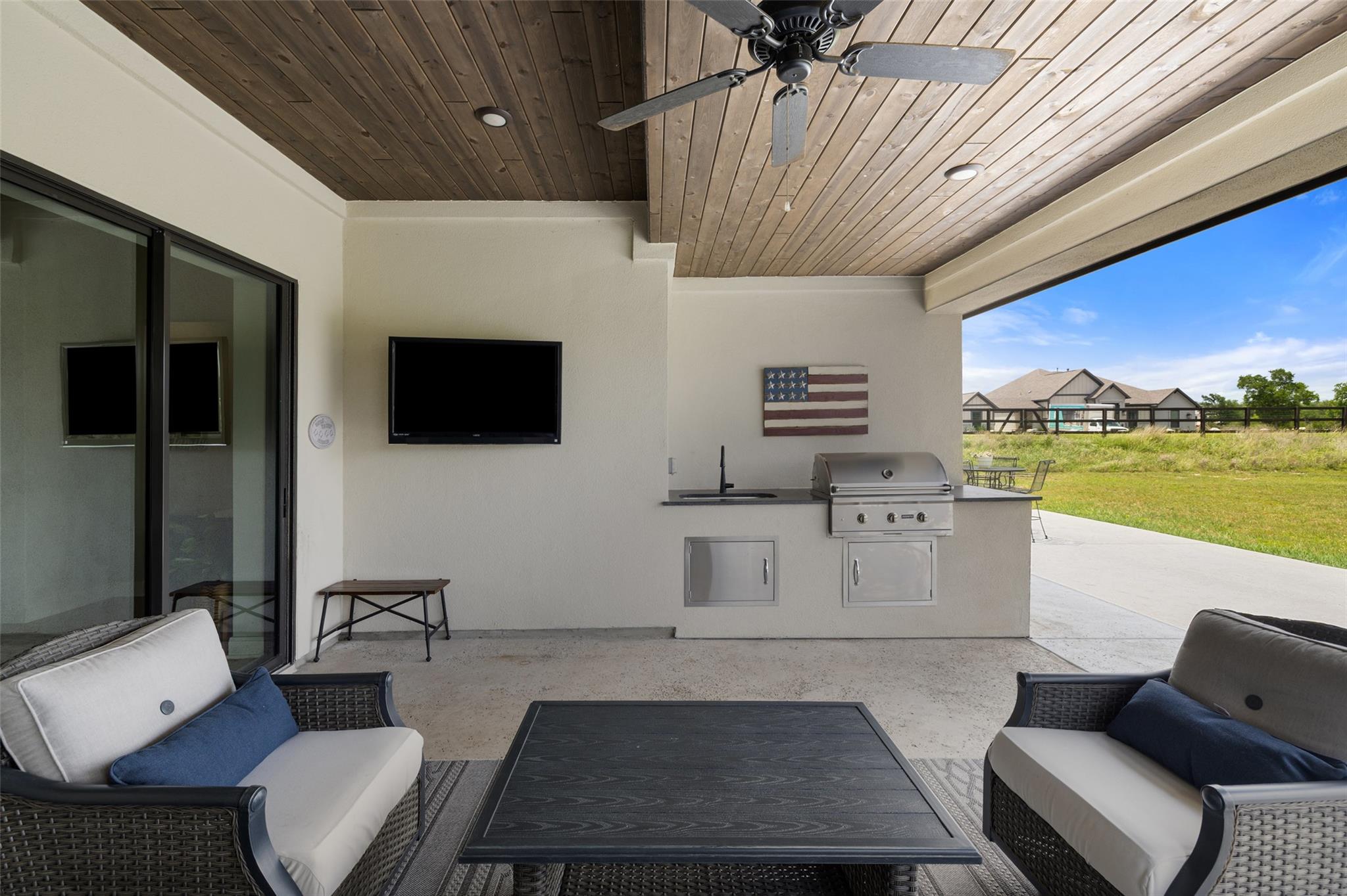 803 Spicewood Trails Dr, Spicewood, TX 78669