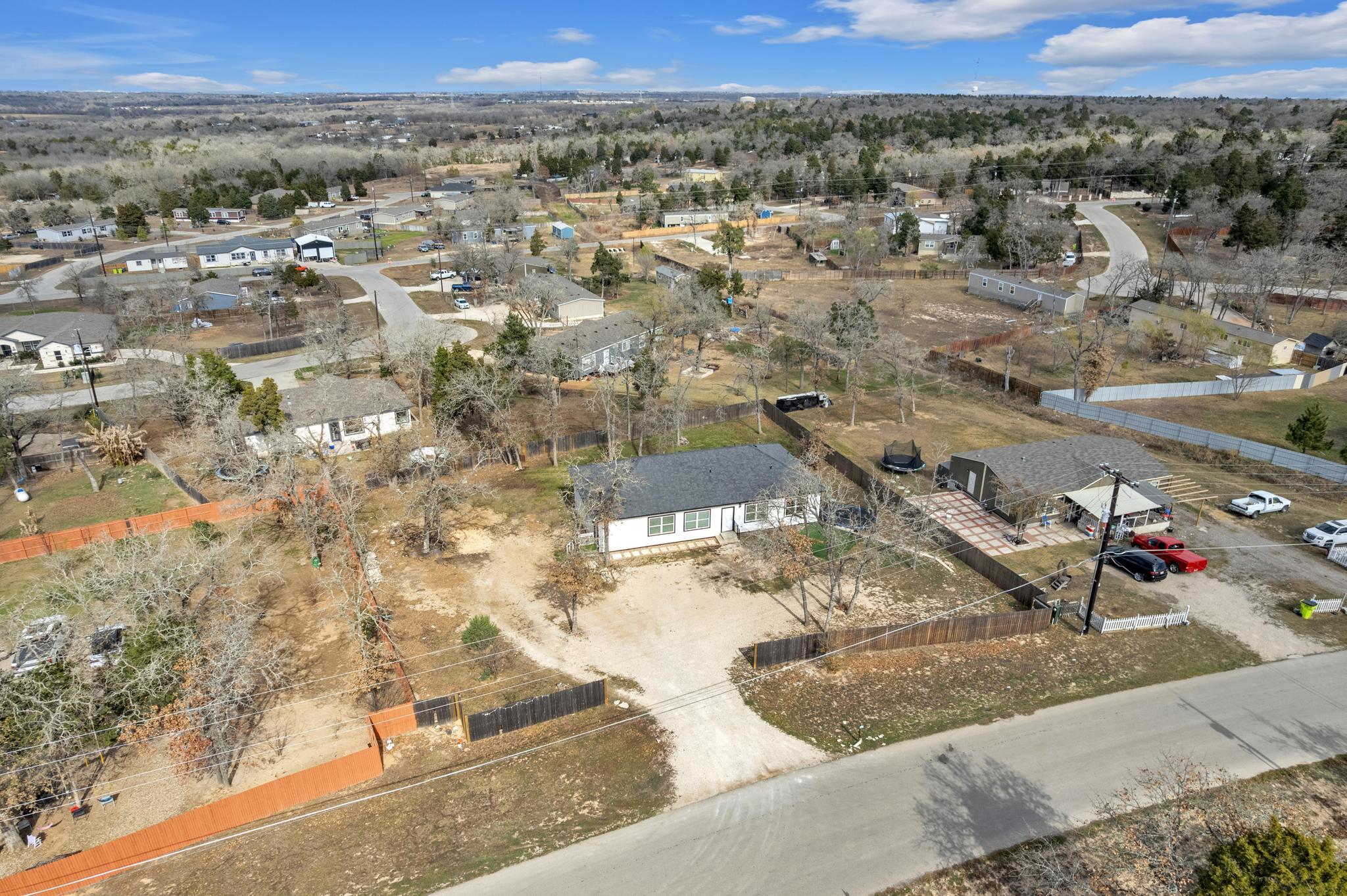 114 Crepe Myrtle Pkwy, Elgin, TX 78621