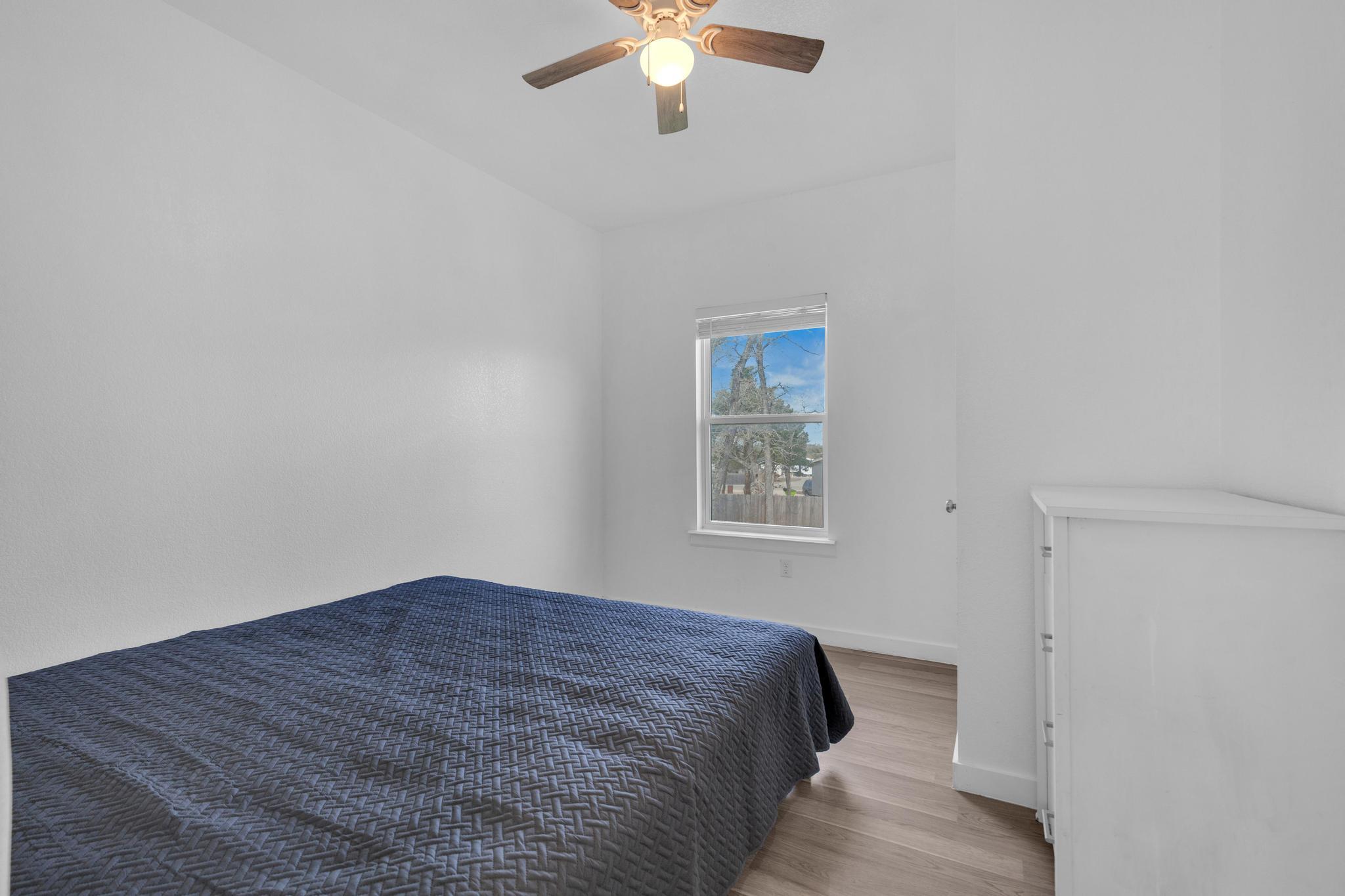 114 Crepe Myrtle Pkwy, Elgin, TX 78621