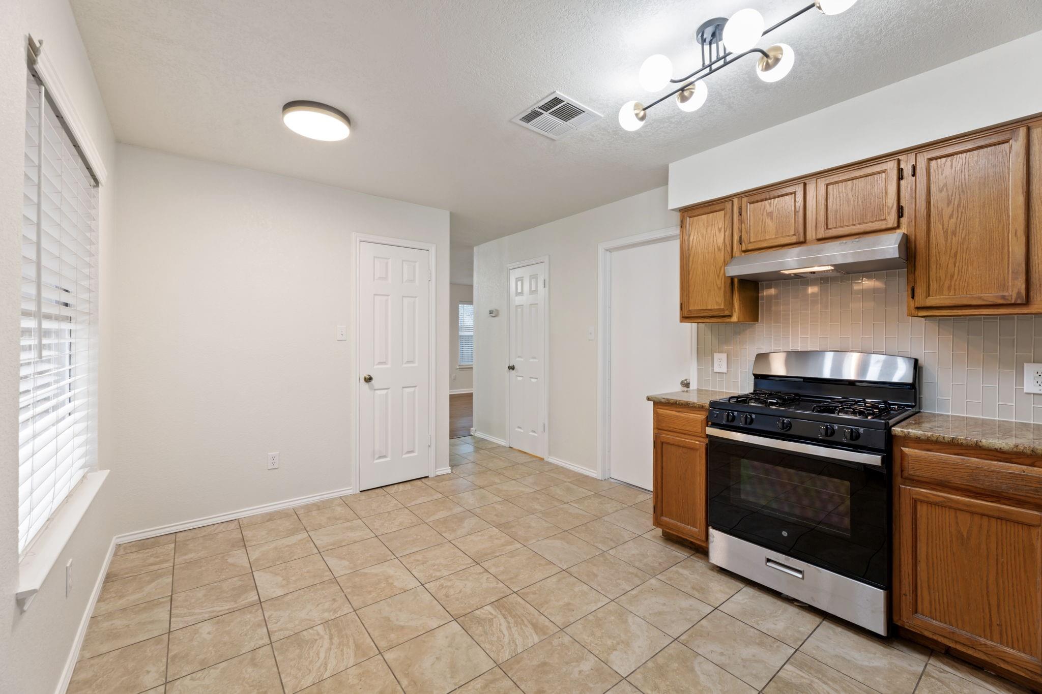 7707 Montaque Dr, Austin, TX 78729