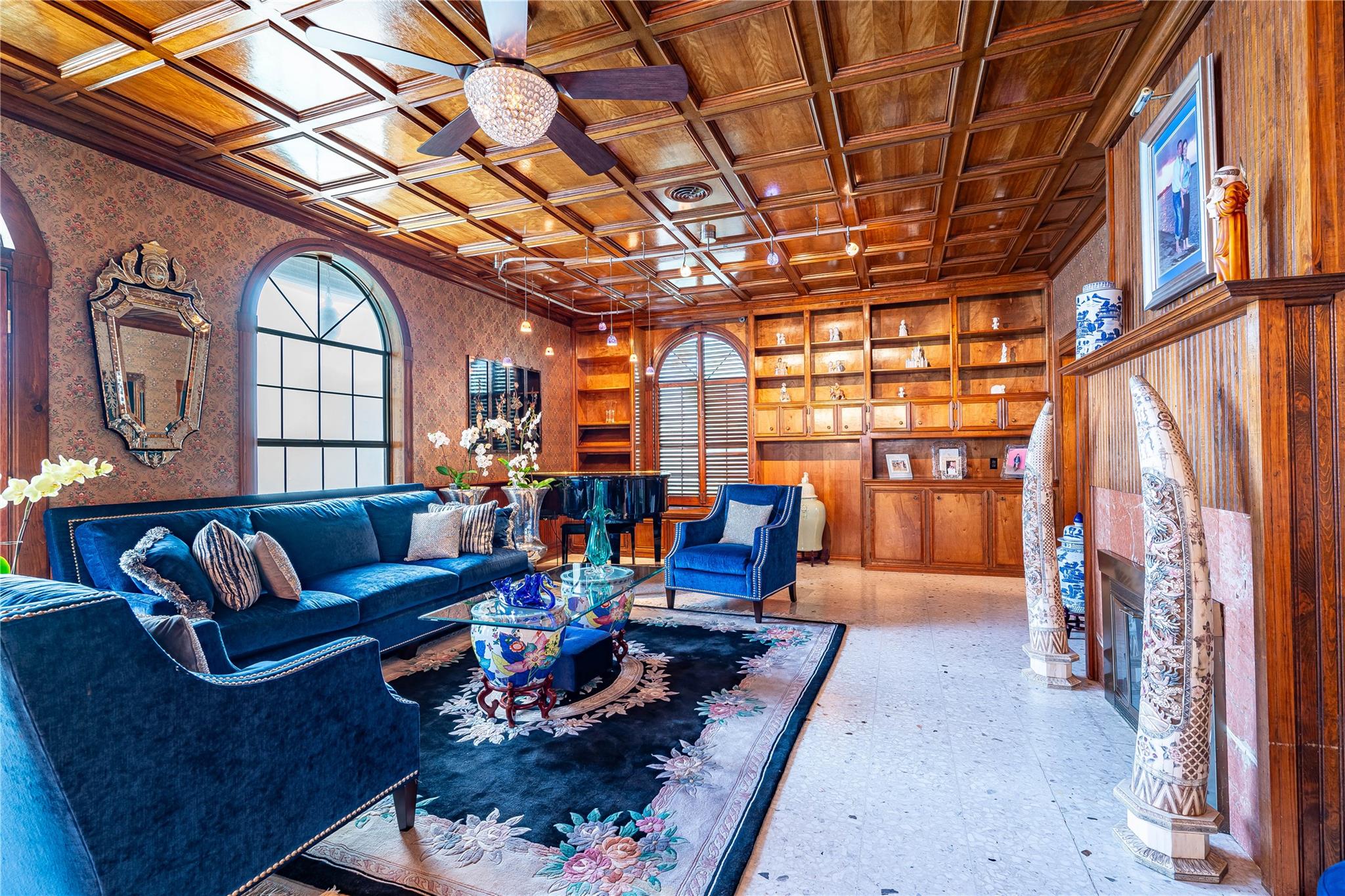 121 Glenmore St, Corpus Christi, TX 78412