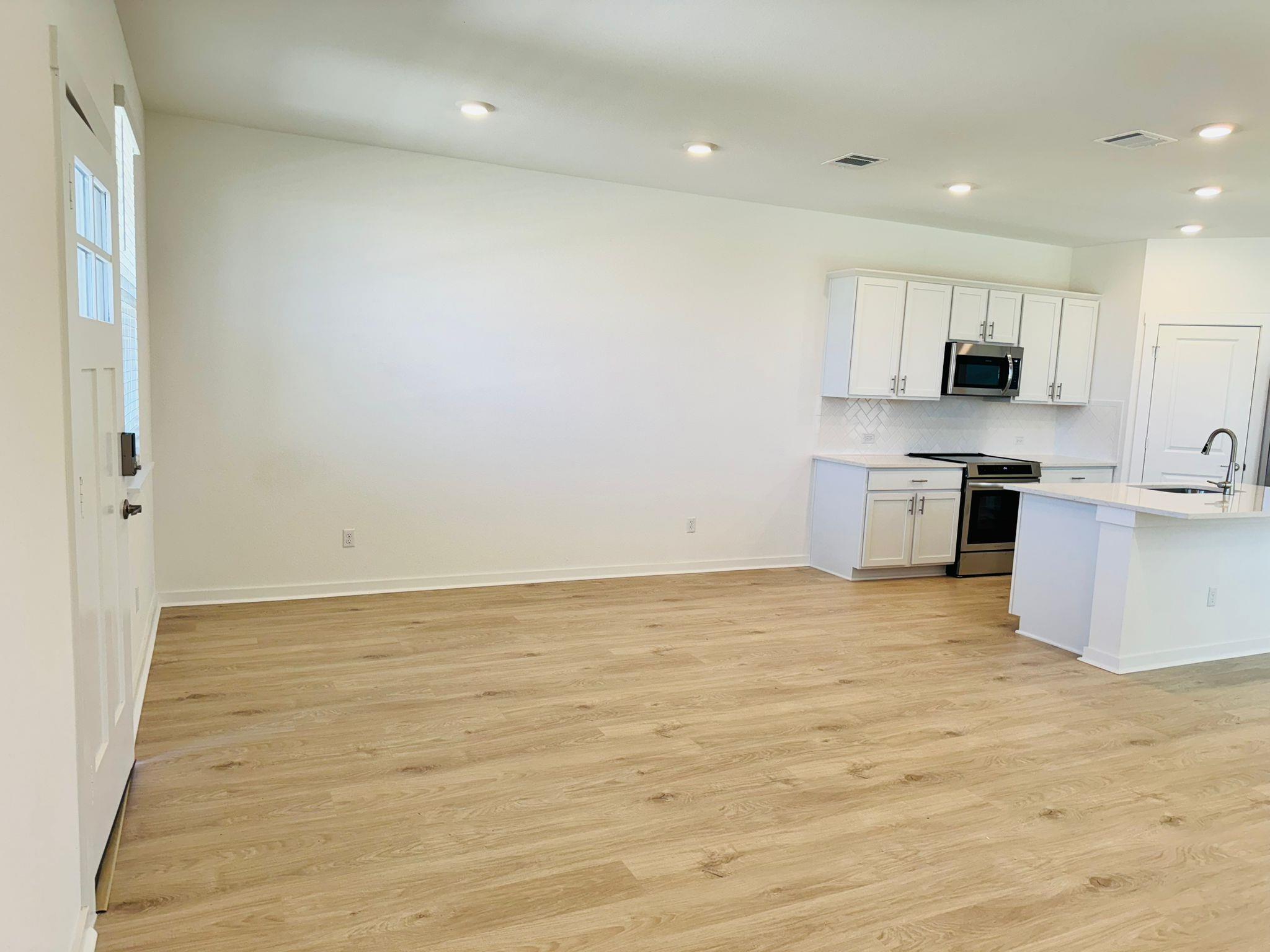 2405 Wallin Bradley Dr, Round Rock, TX 78665