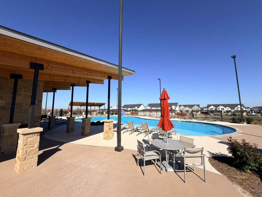 2405 Wallin Bradley Dr, Round Rock, TX 78665