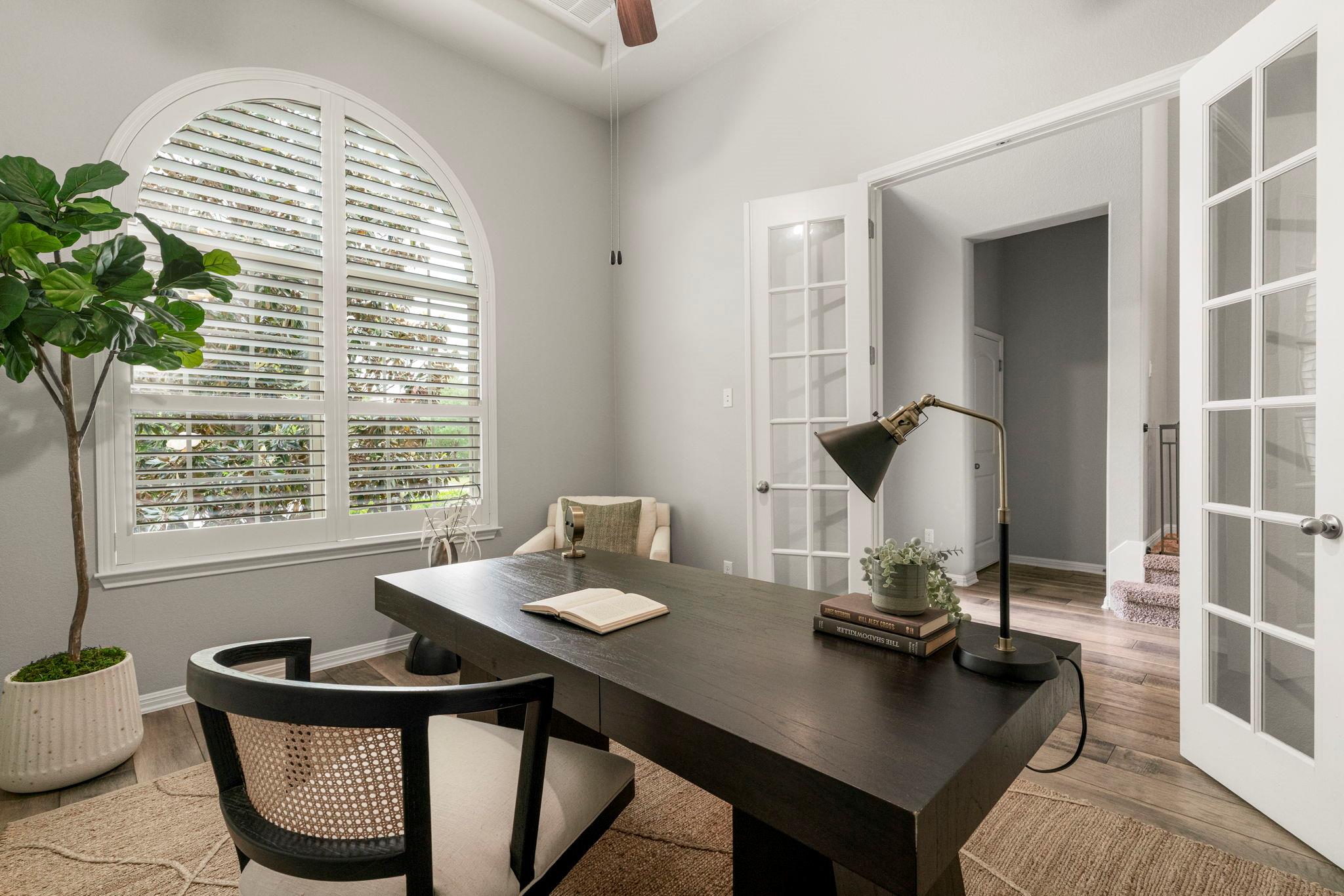 291 Katie Dr, Austin, TX 78737