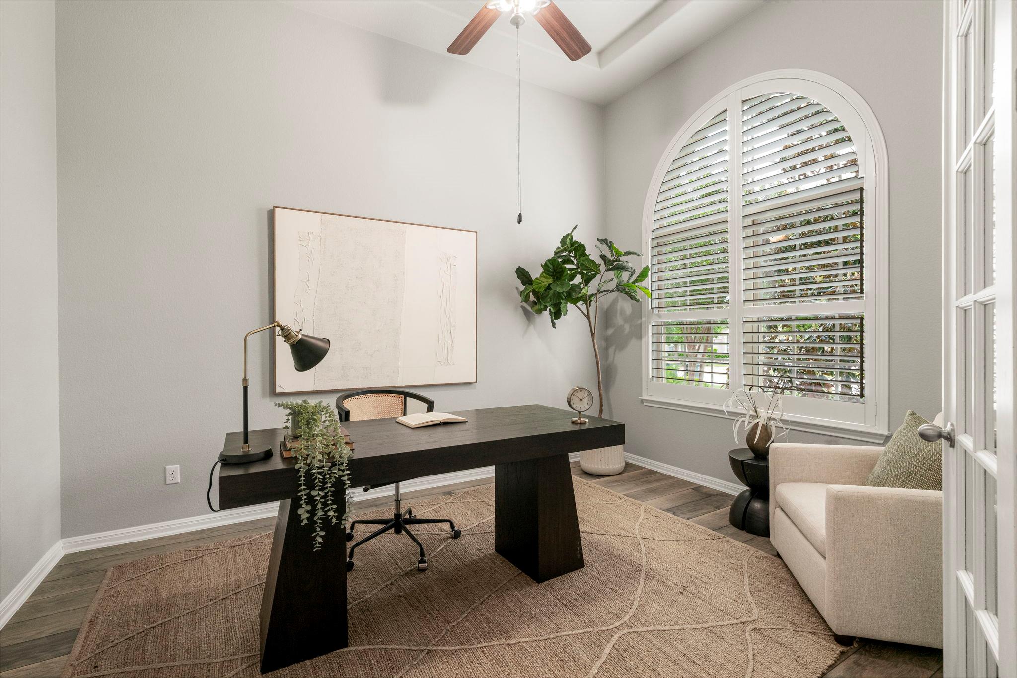 291 Katie Dr, Austin, TX 78737