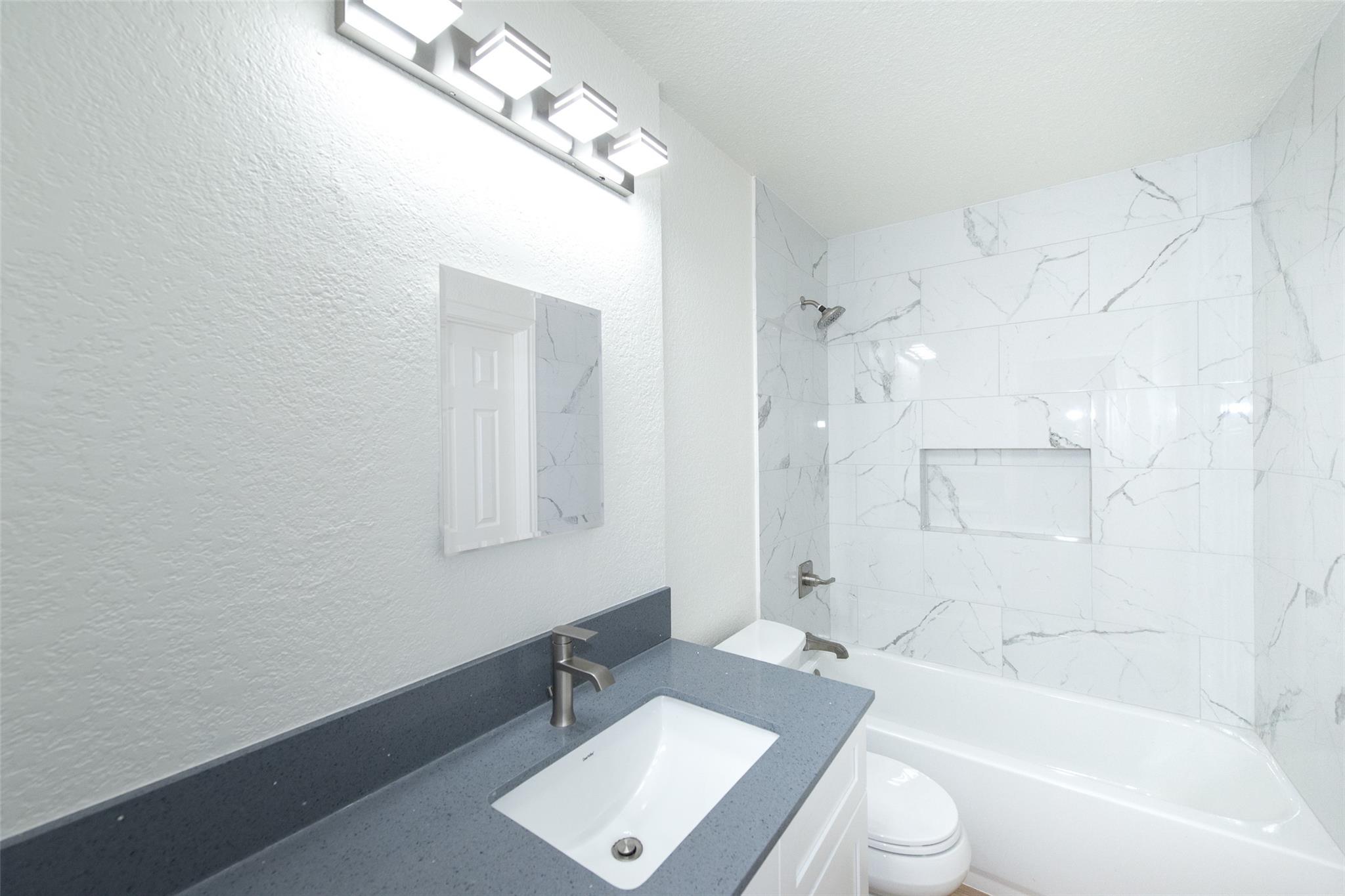 2704 Catalina Dr # B, Austin, TX 78741