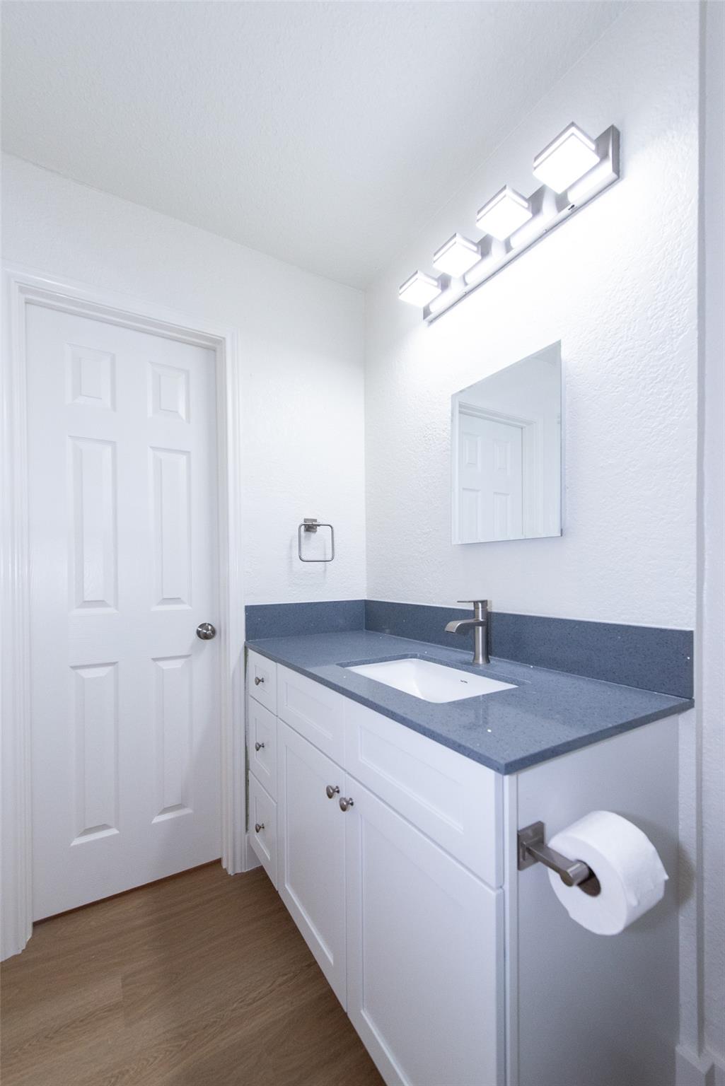 2704 Catalina Dr # B, Austin, TX 78741