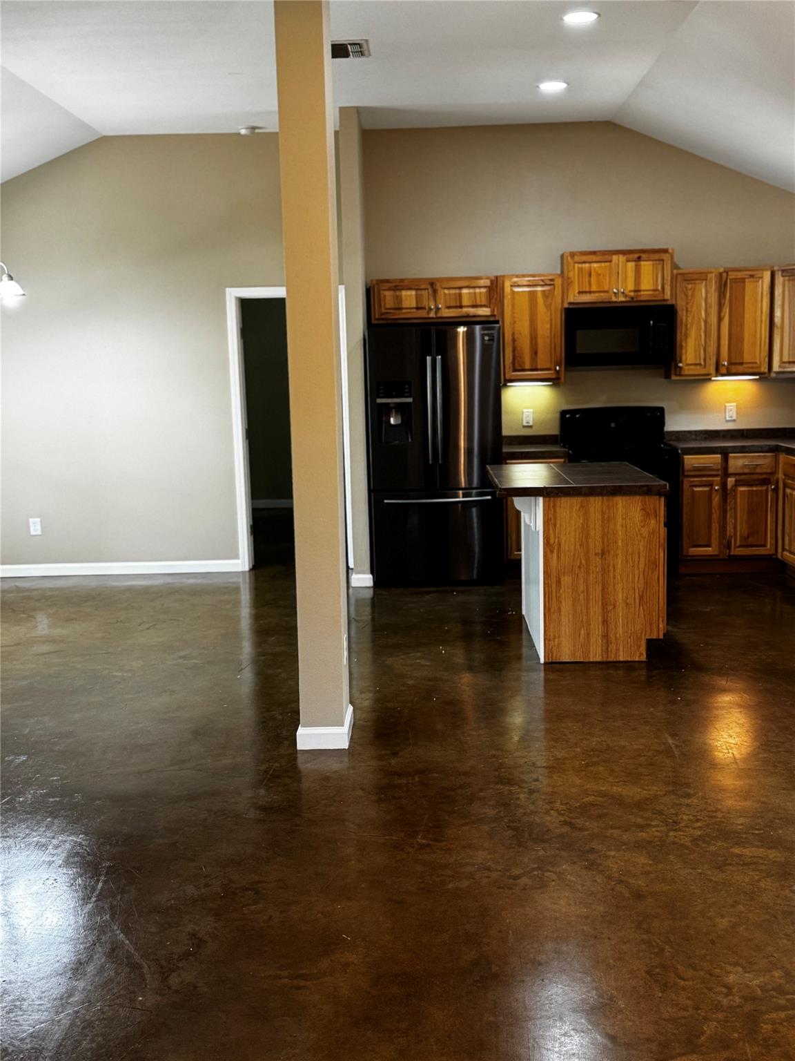 106 Shetland Ln, Bastrop, TX 78602