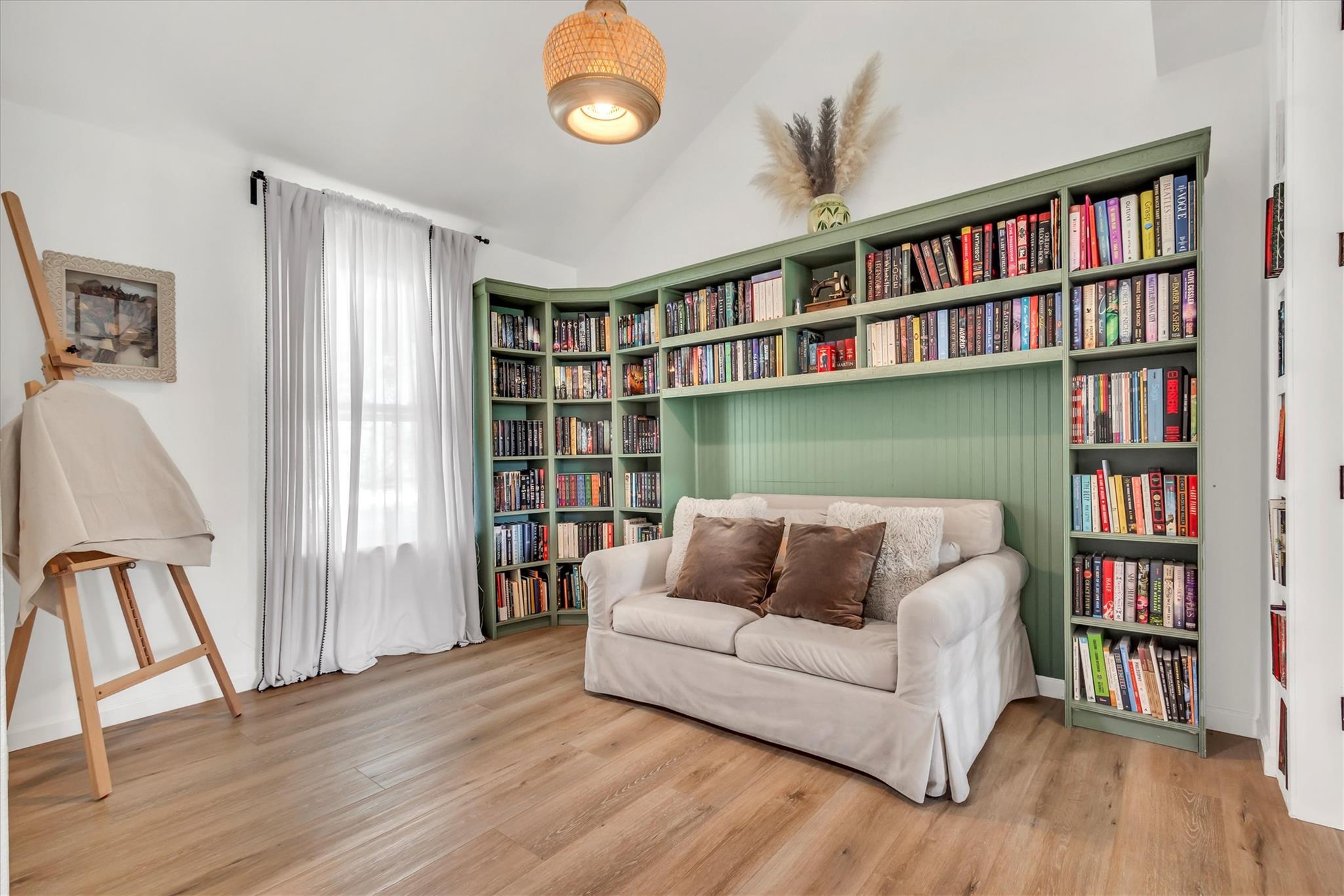 206 Quail Cir, Hutto, TX 78634