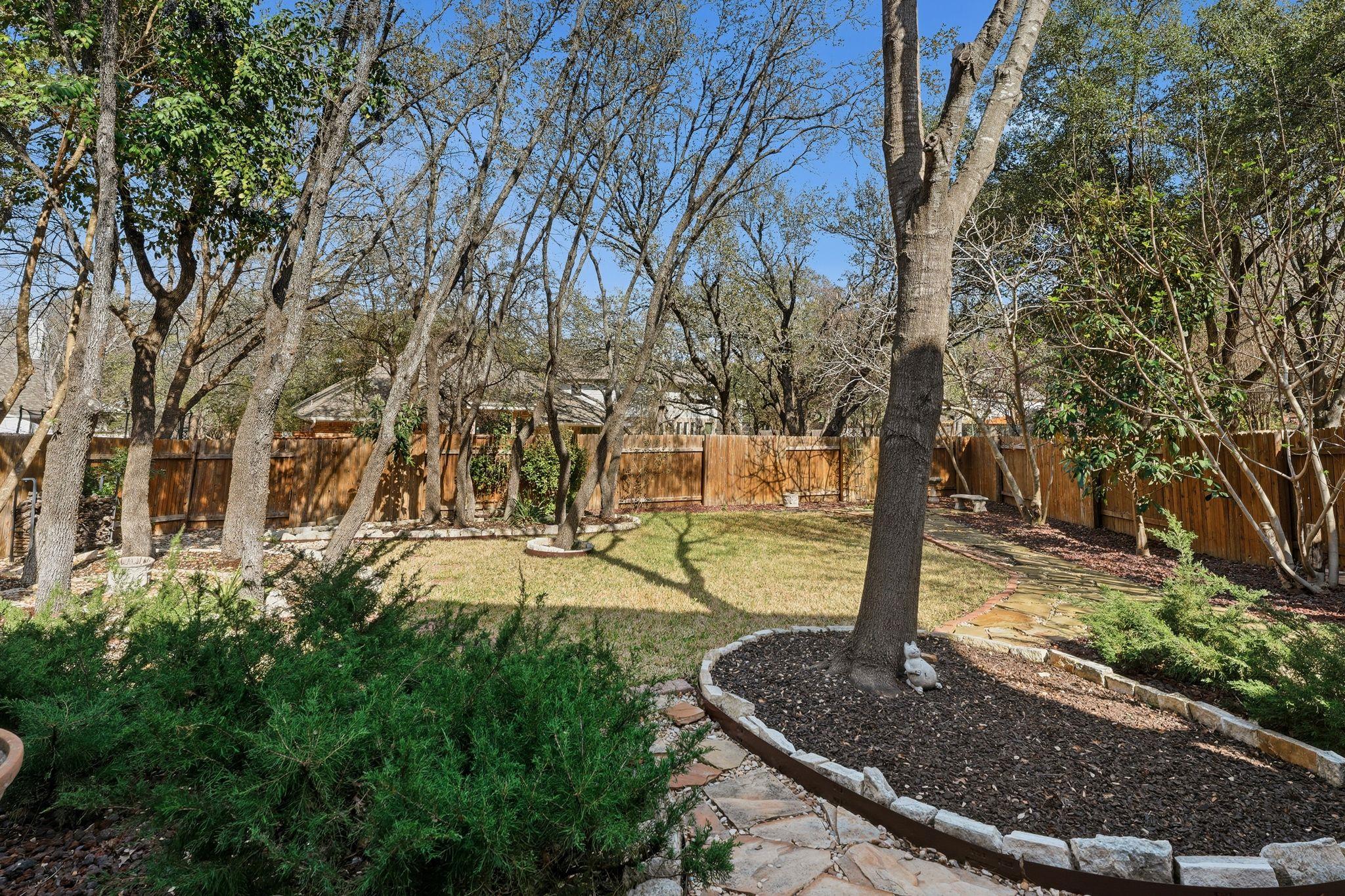 2921 Persimmon Valley Trl, Austin, TX 78732