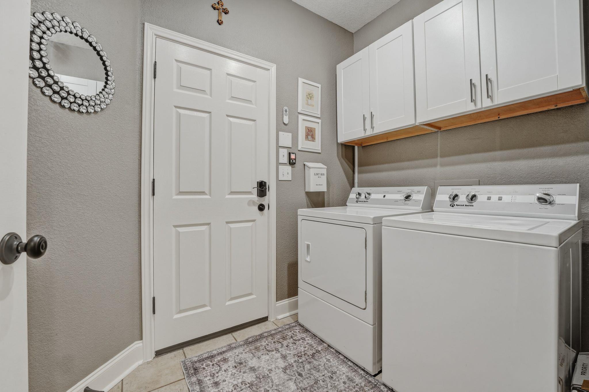 2921 Persimmon Valley Trl, Austin, TX 78732