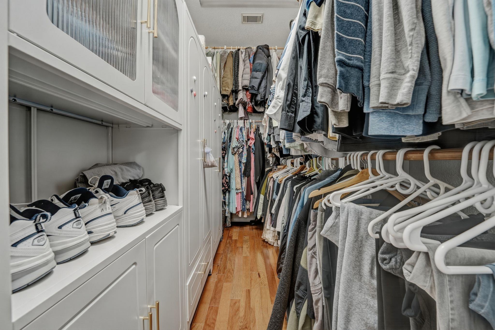 2921 Persimmon Valley Trl, Austin, TX 78732