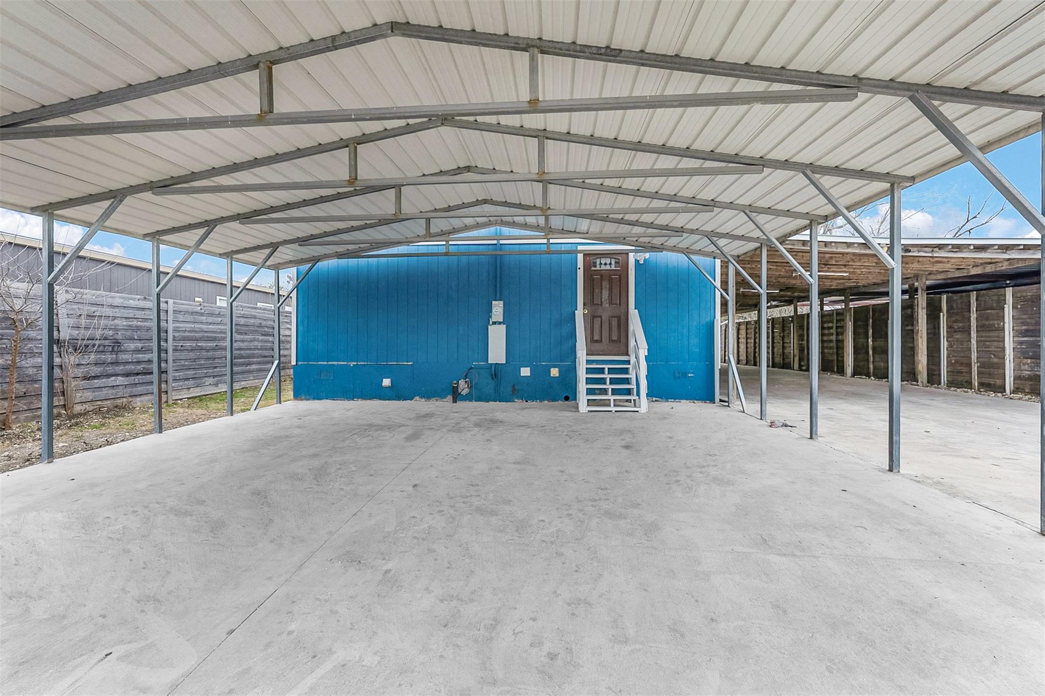 652 Stag Horn Pass, Kyle, TX 78640