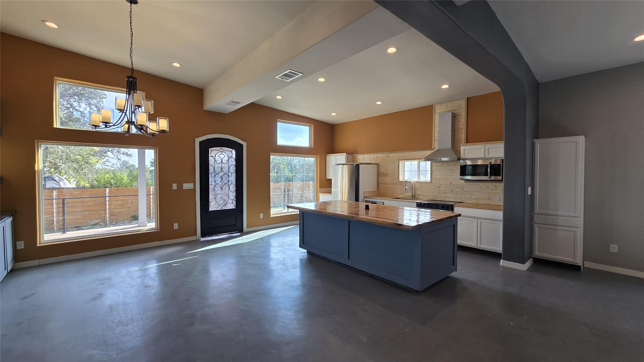 17621 Stacey Ln, Lago Vista, TX 78645