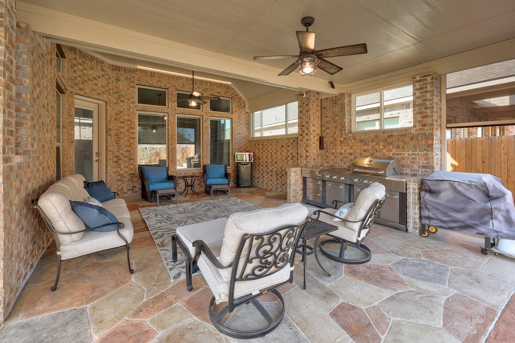 308 Bluehaw Dr, Georgetown, TX 78628