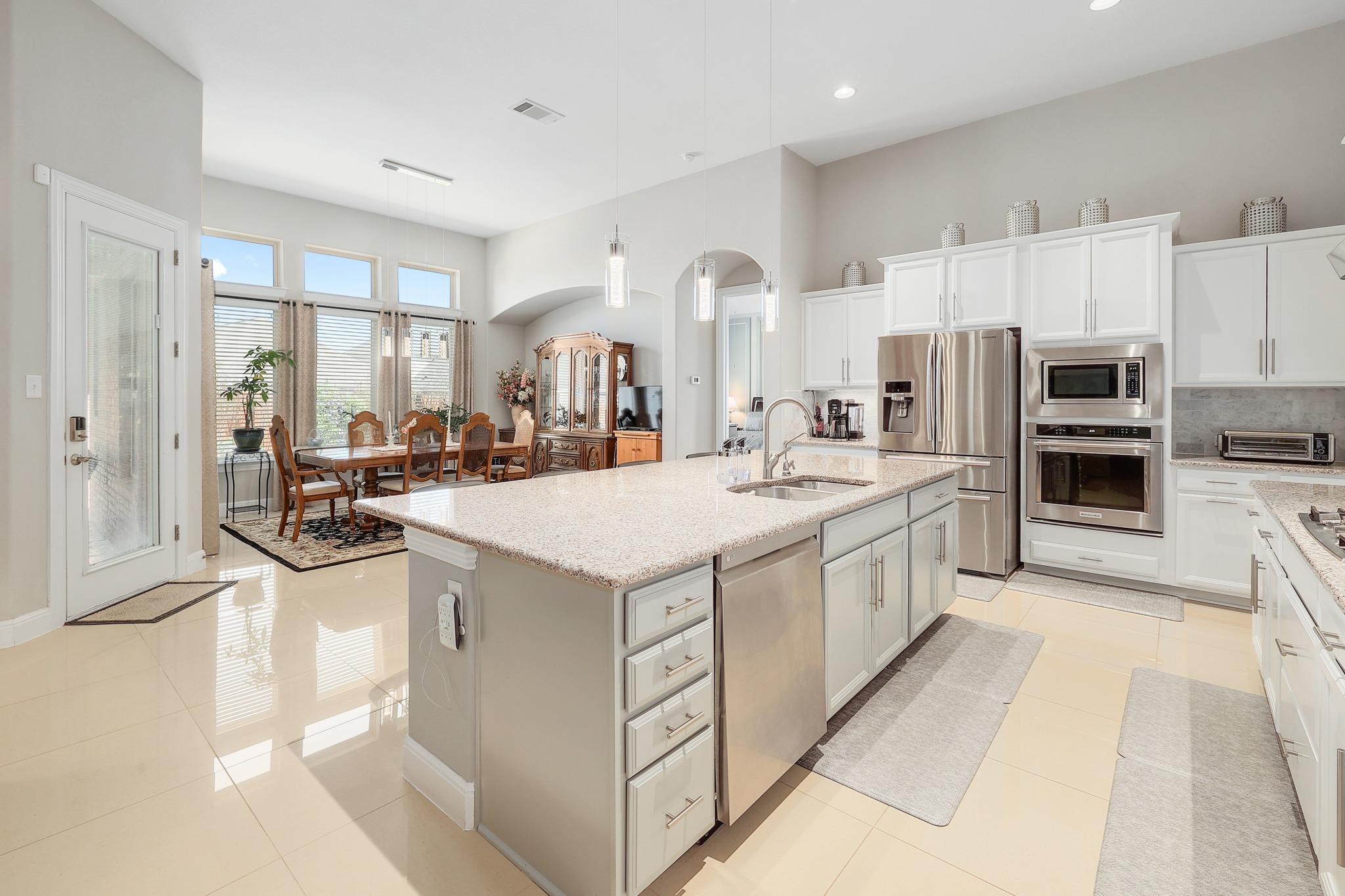 308 Bluehaw Dr, Georgetown, TX 78628