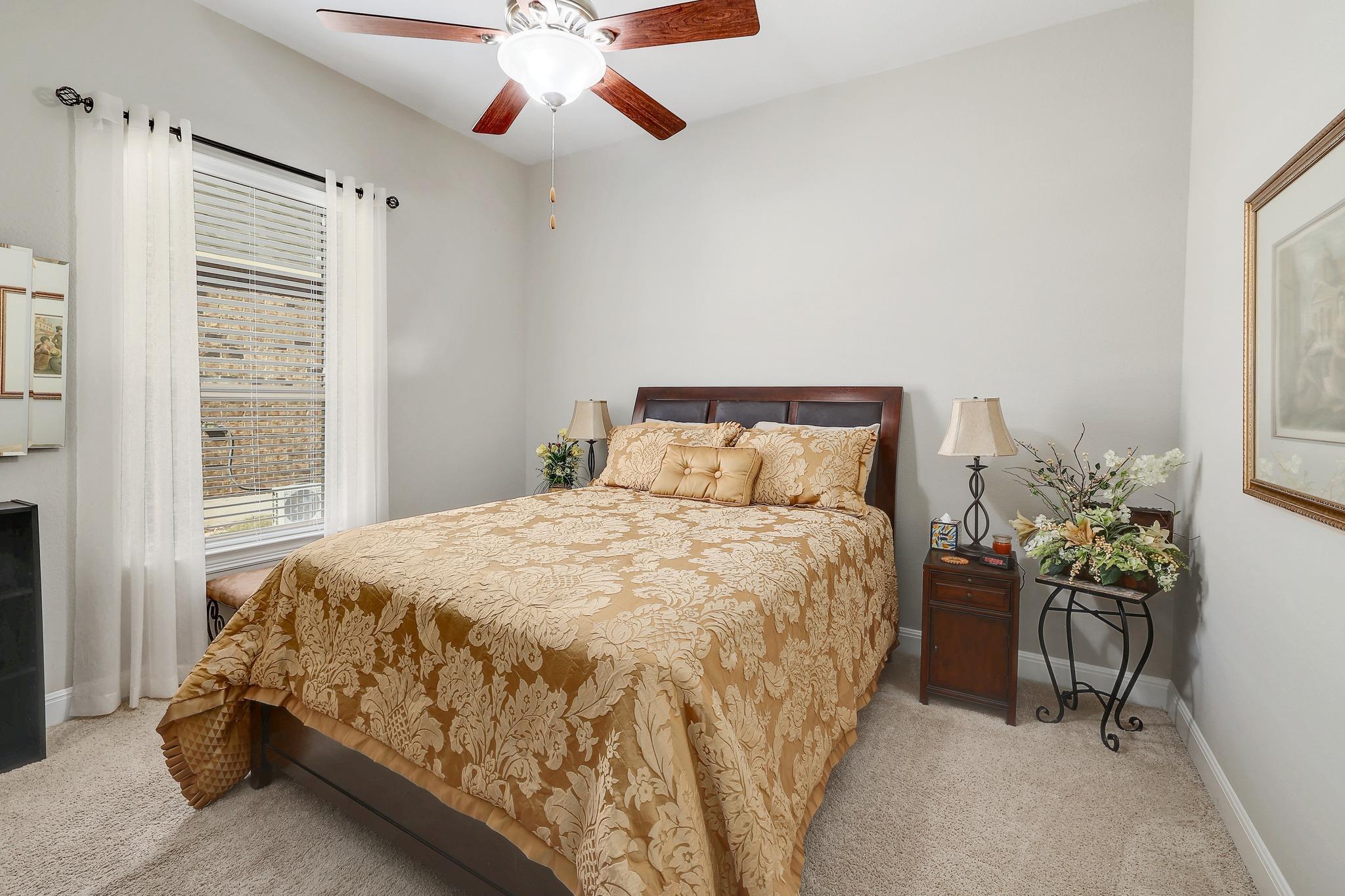 308 Bluehaw Dr, Georgetown, TX 78628