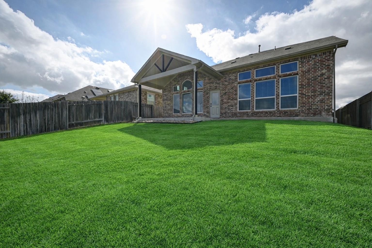 1022 Cherrystone Loop, Buda, TX 78610