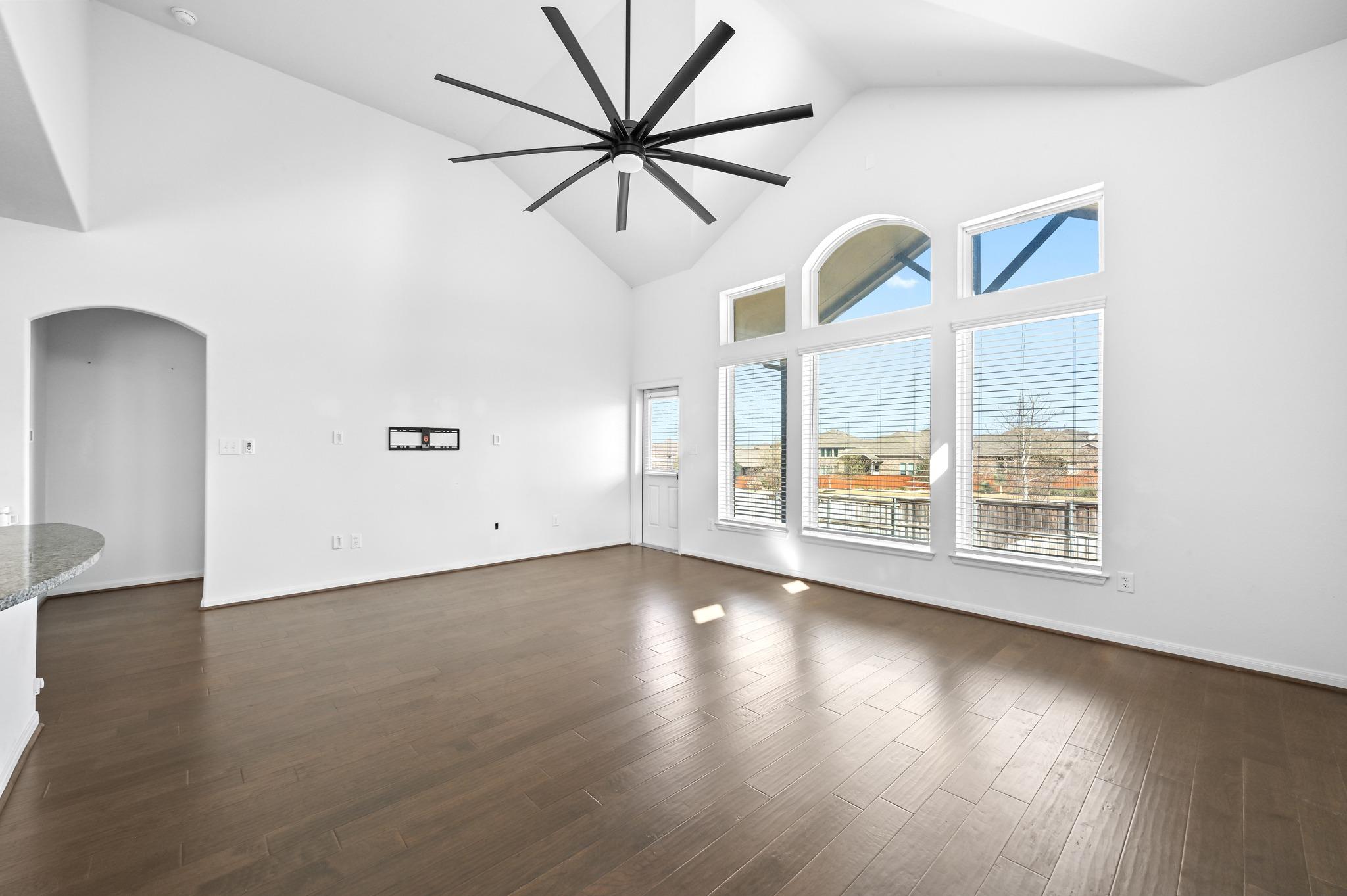 1022 Cherrystone Loop, Buda, TX 78610