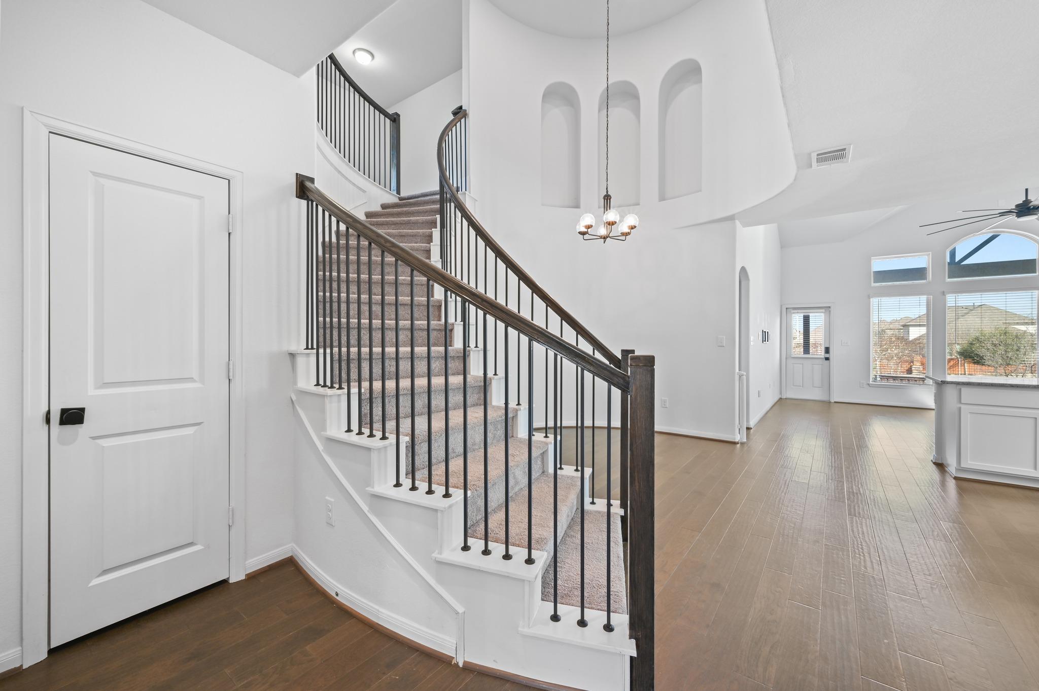 1022 Cherrystone Loop, Buda, TX 78610