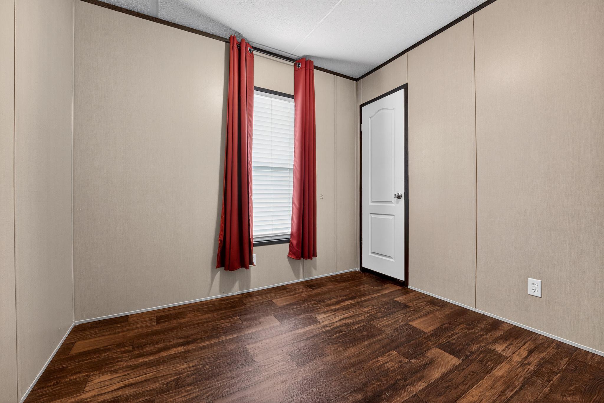 16 Fourth Street St, Maxwell, TX 78656