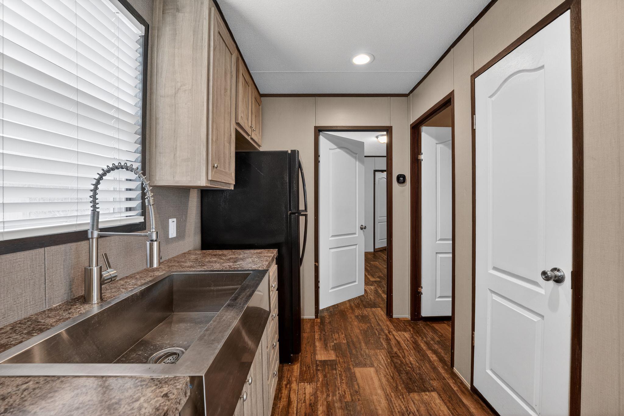 16 Fourth Street St, Maxwell, TX 78656