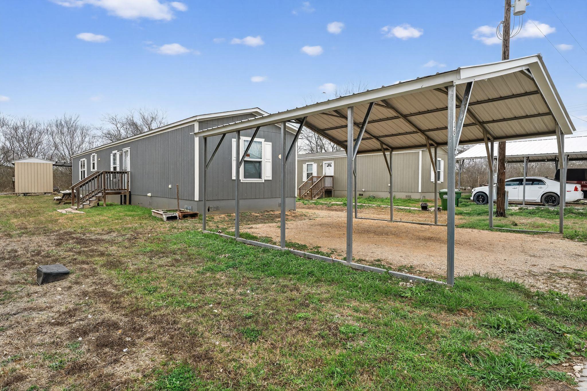16 Fourth Street St, Maxwell, TX 78656