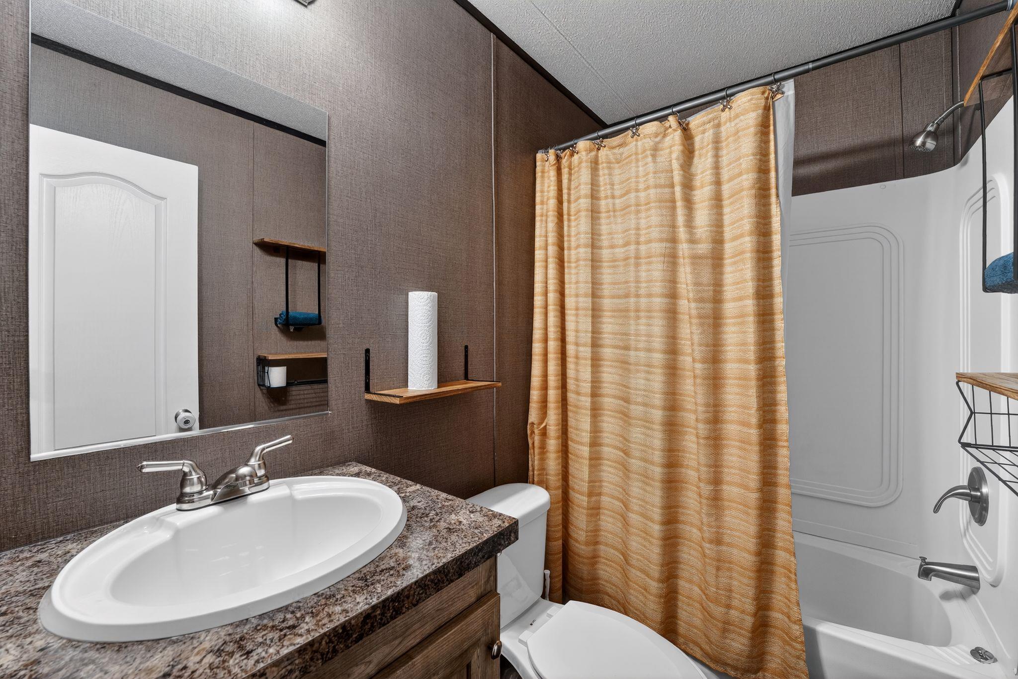 16 Fourth Street St, Maxwell, TX 78656