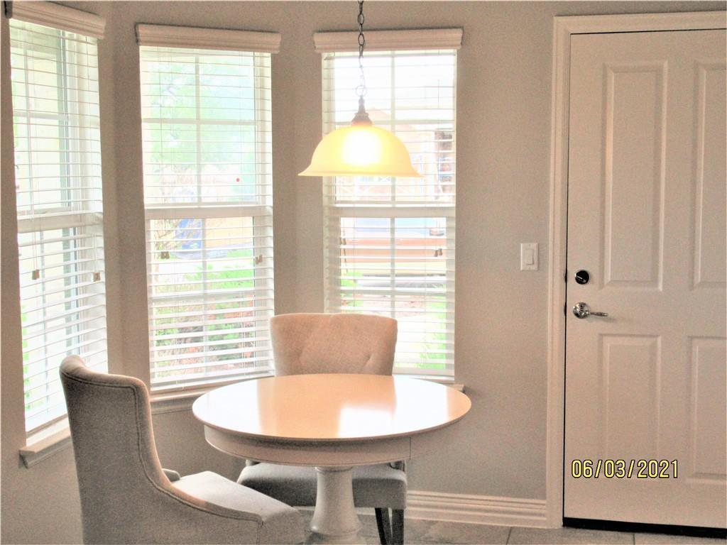 106 Coyote Trl, Georgetown, TX 78633