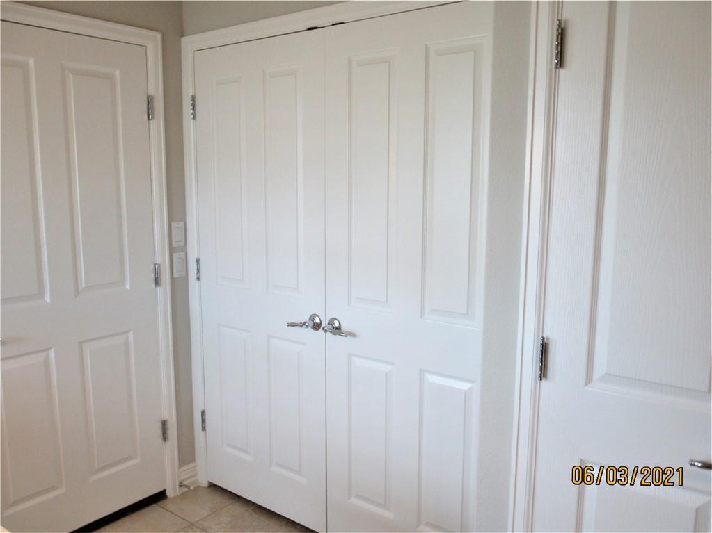 106 Coyote Trl, Georgetown, TX 78633