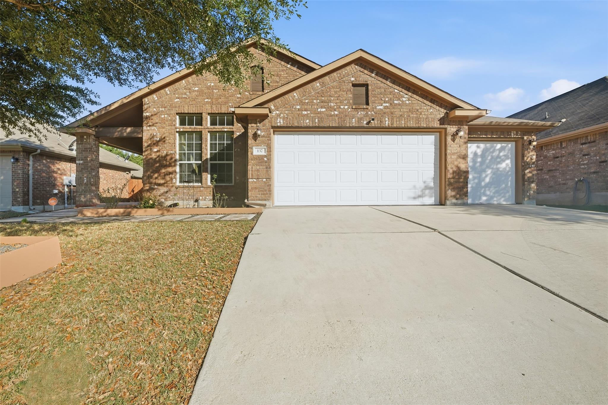 137 Orchard Hill Trl, Buda, TX 78610