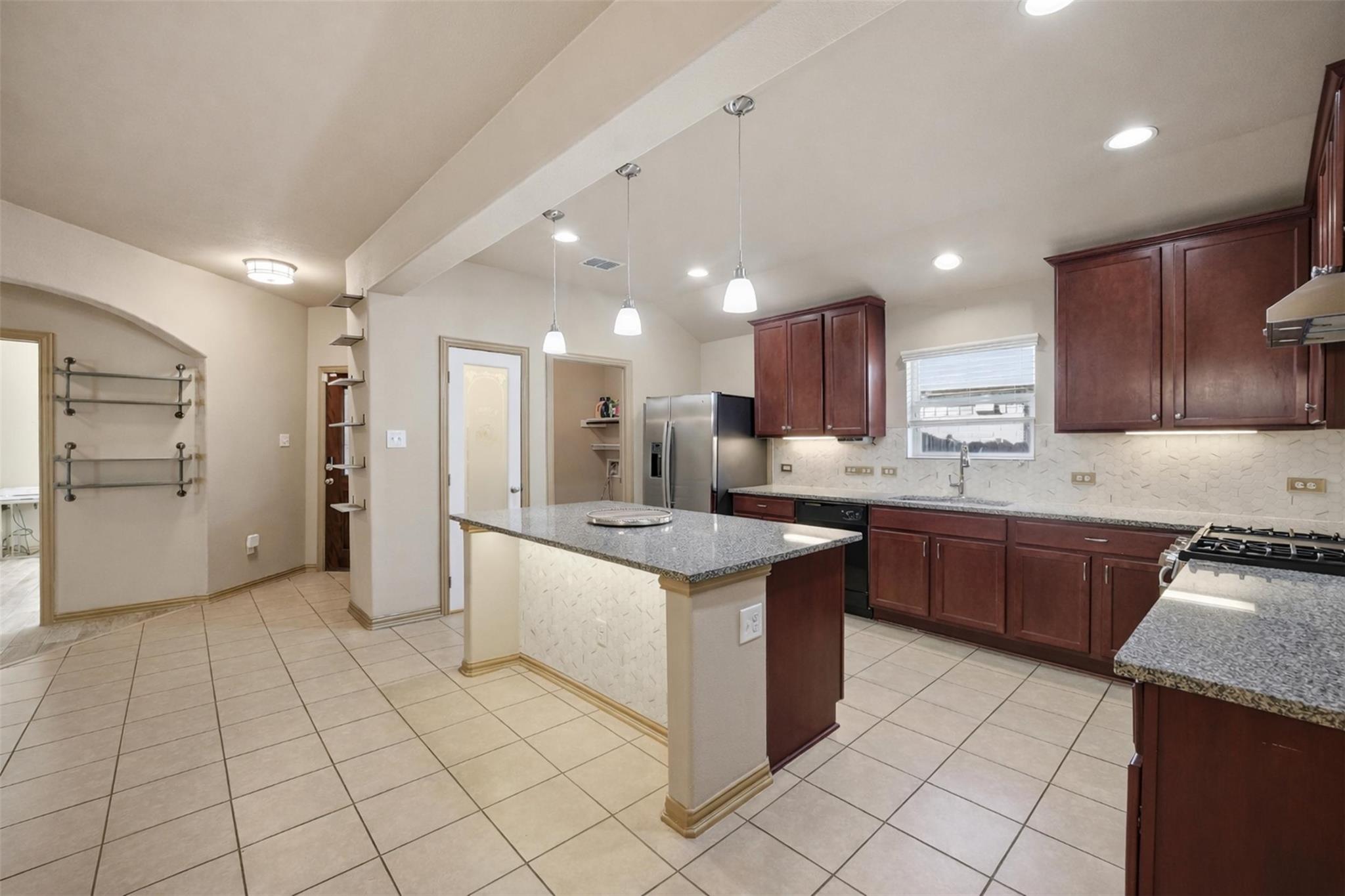 137 Orchard Hill Trl, Buda, TX 78610