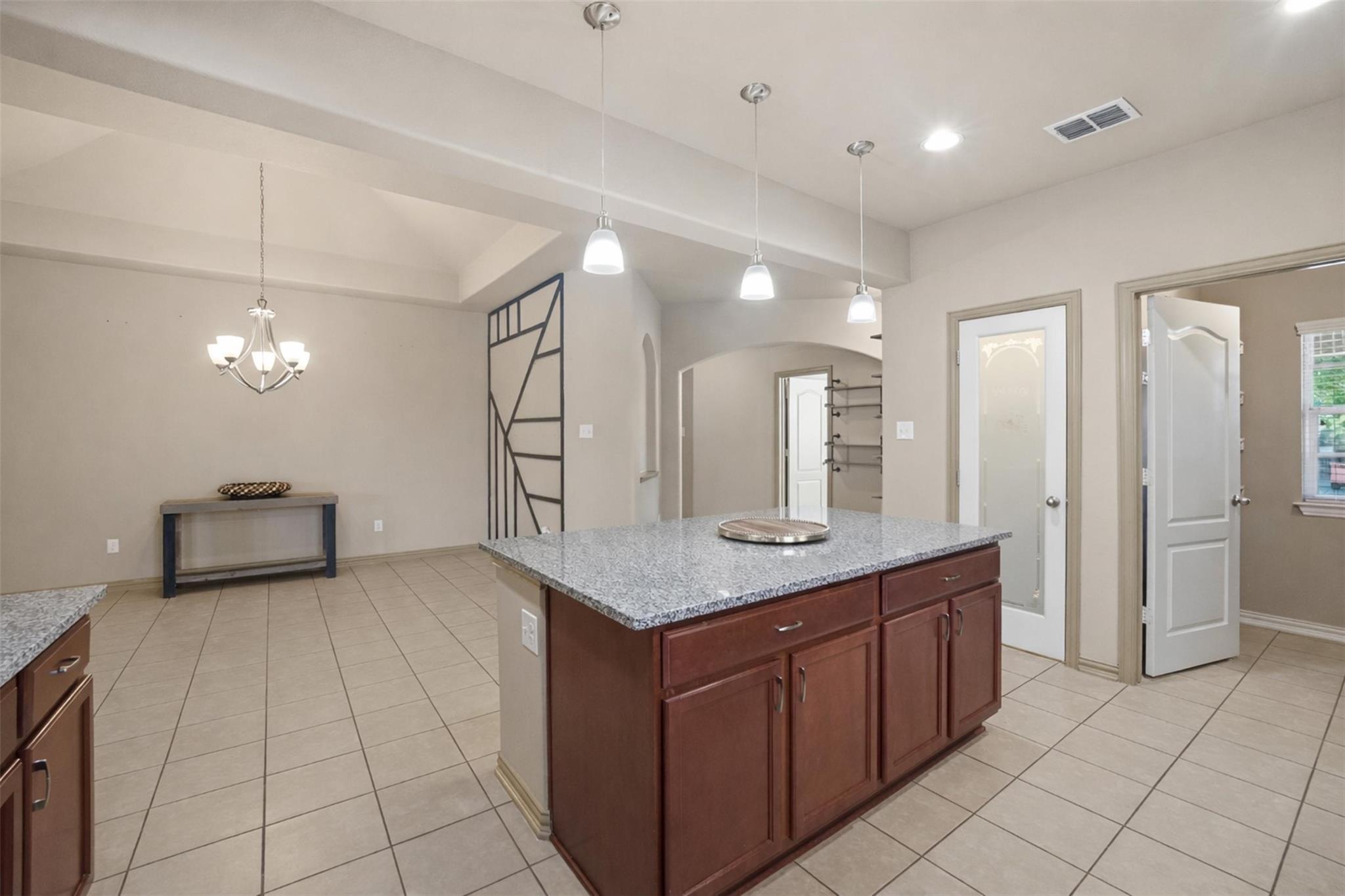 137 Orchard Hill Trl, Buda, TX 78610