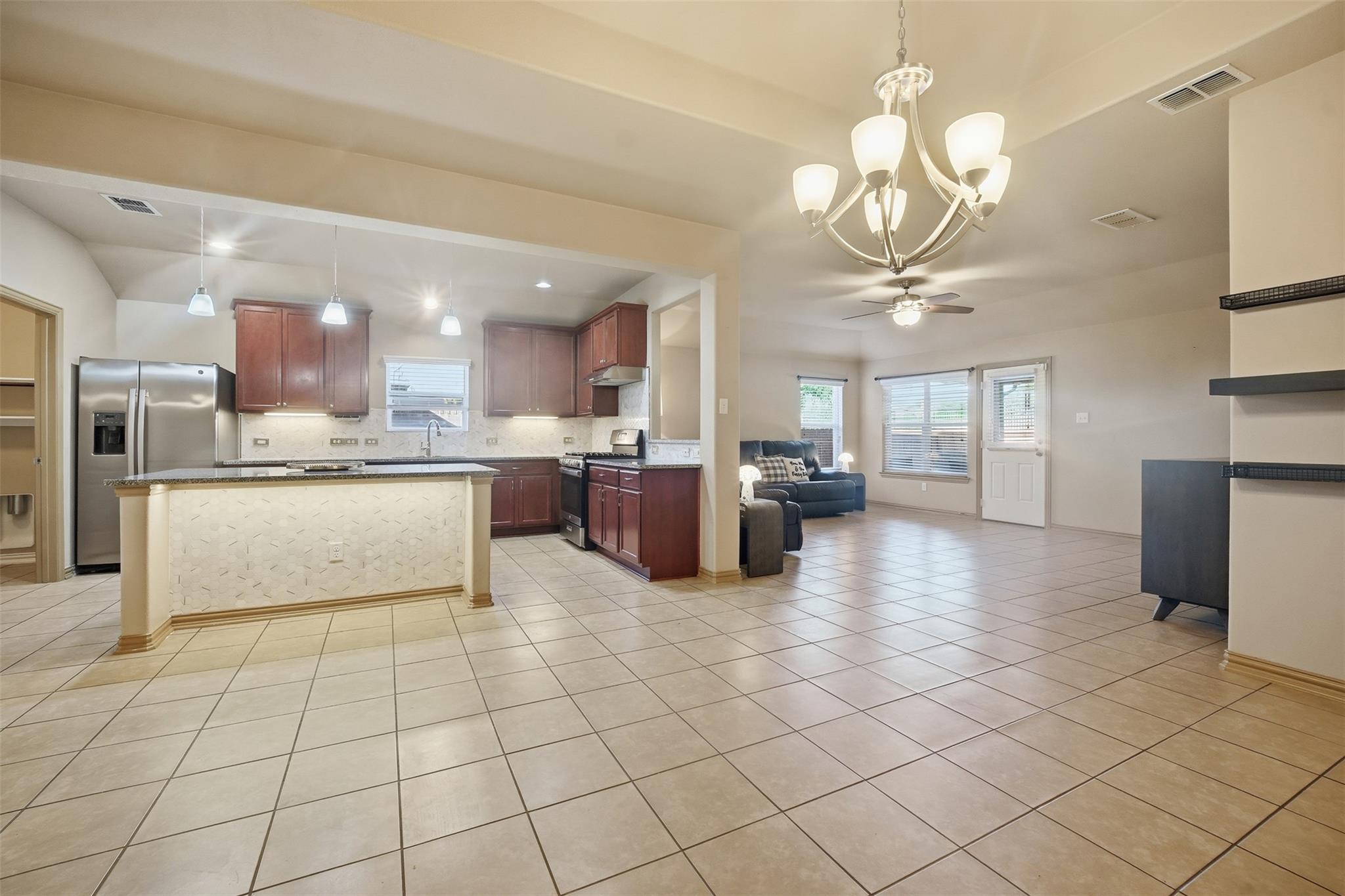 137 Orchard Hill Trl, Buda, TX 78610