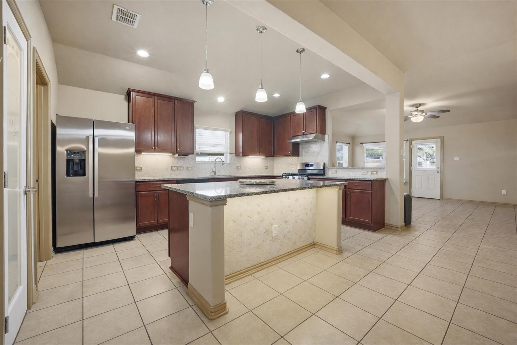 137 Orchard Hill Trl, Buda, TX 78610