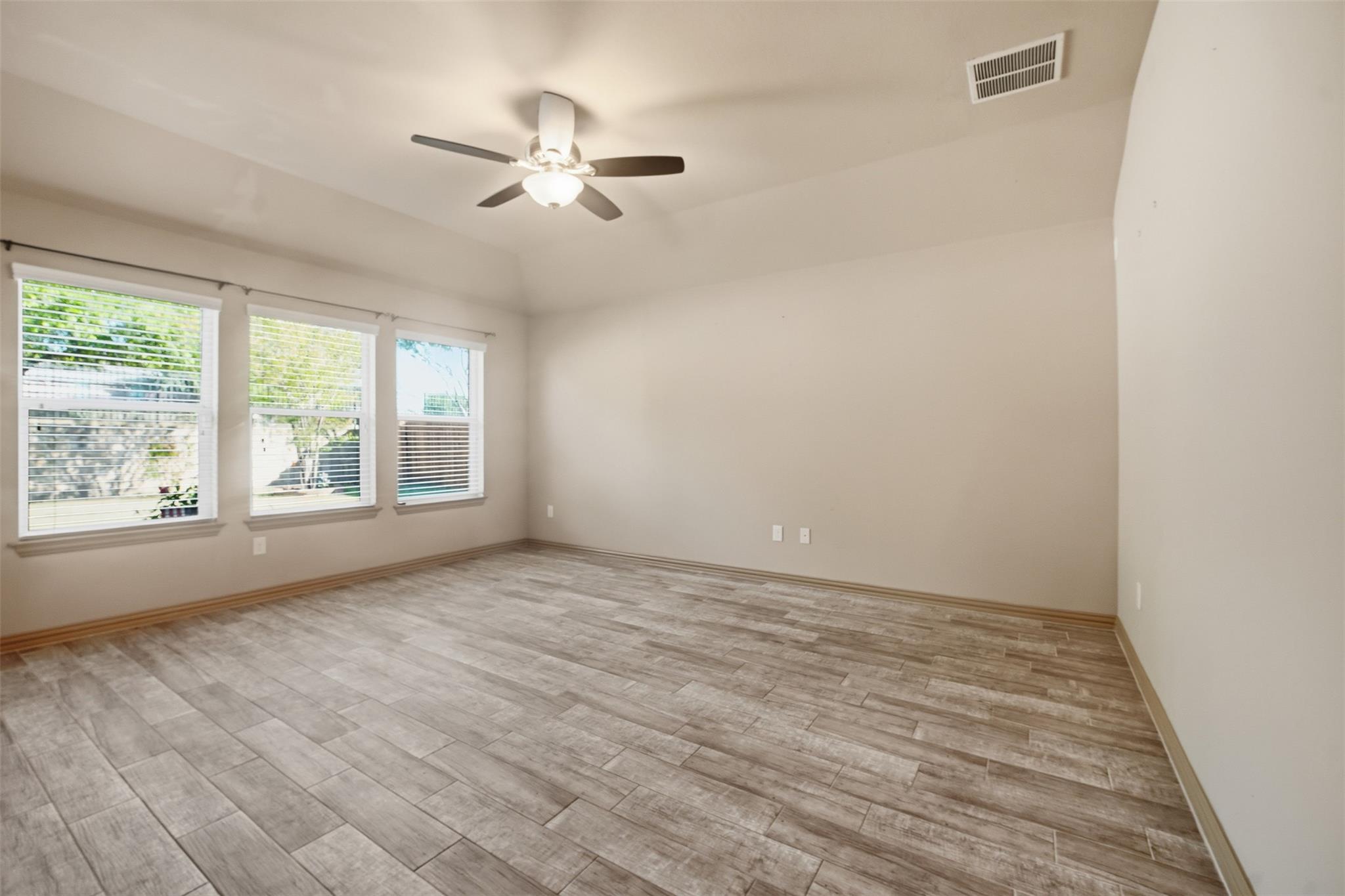 137 Orchard Hill Trl, Buda, TX 78610