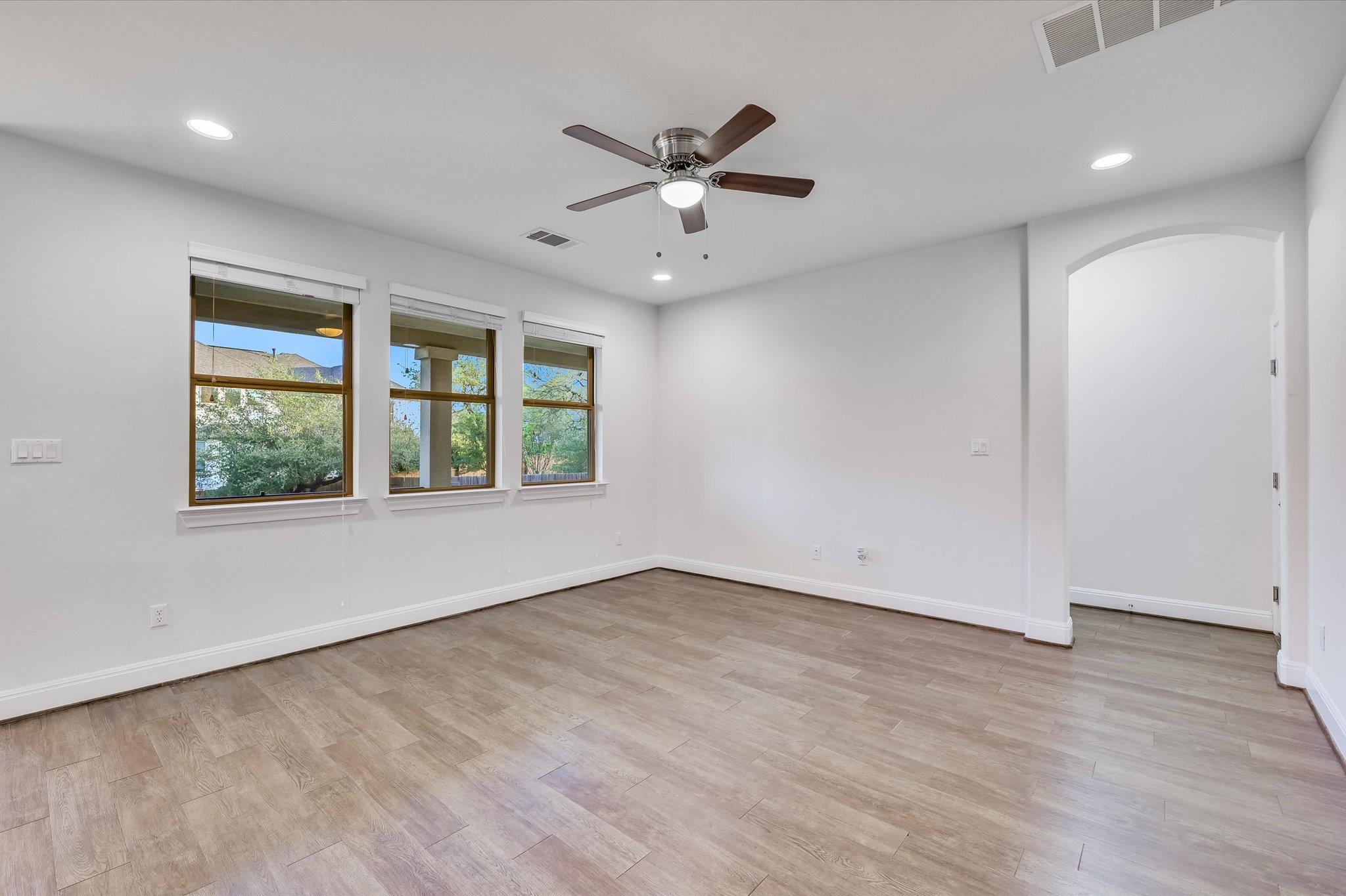 5321 Del Dios Way, Austin, TX 78738