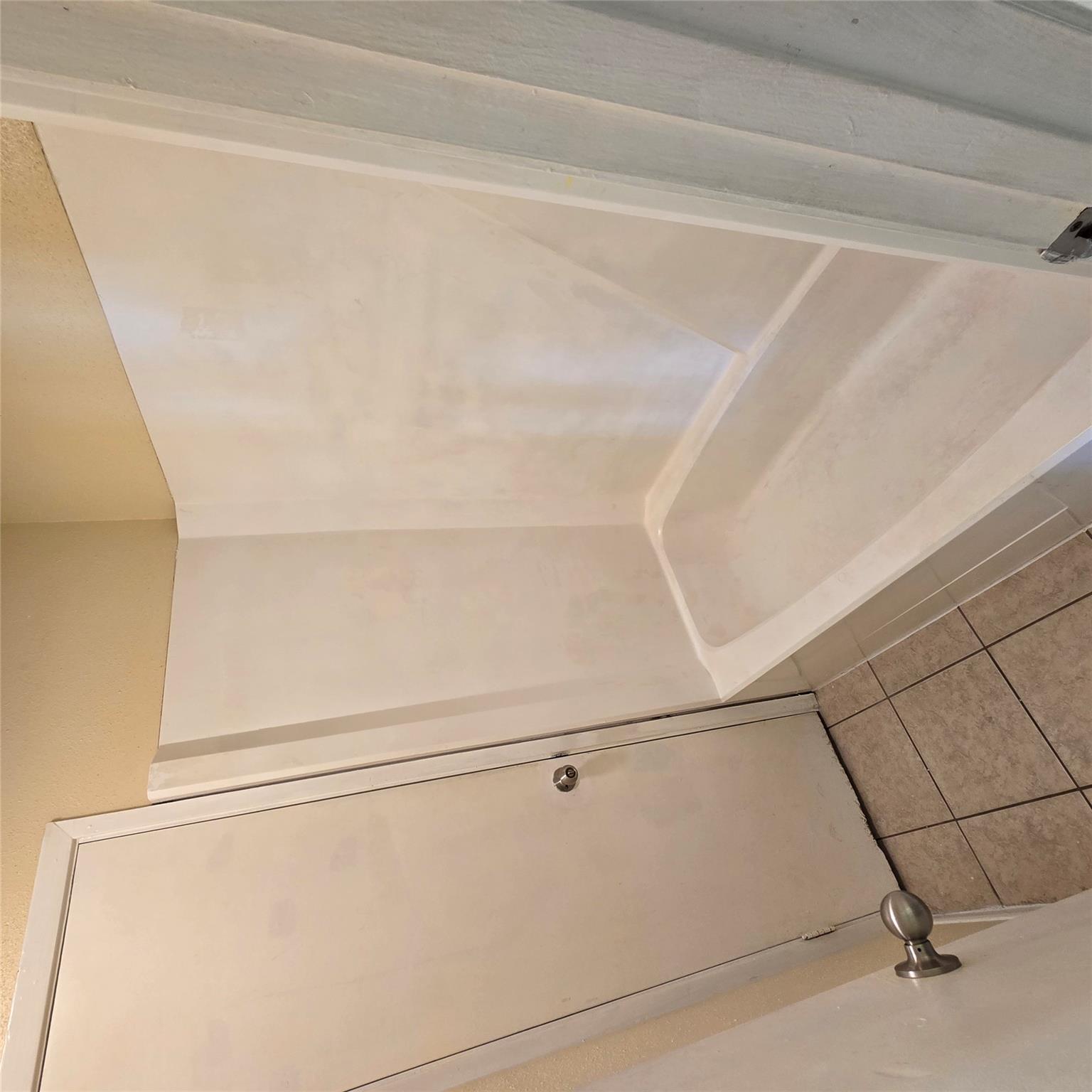 208 NW River Rd, Martindale, TX 78655