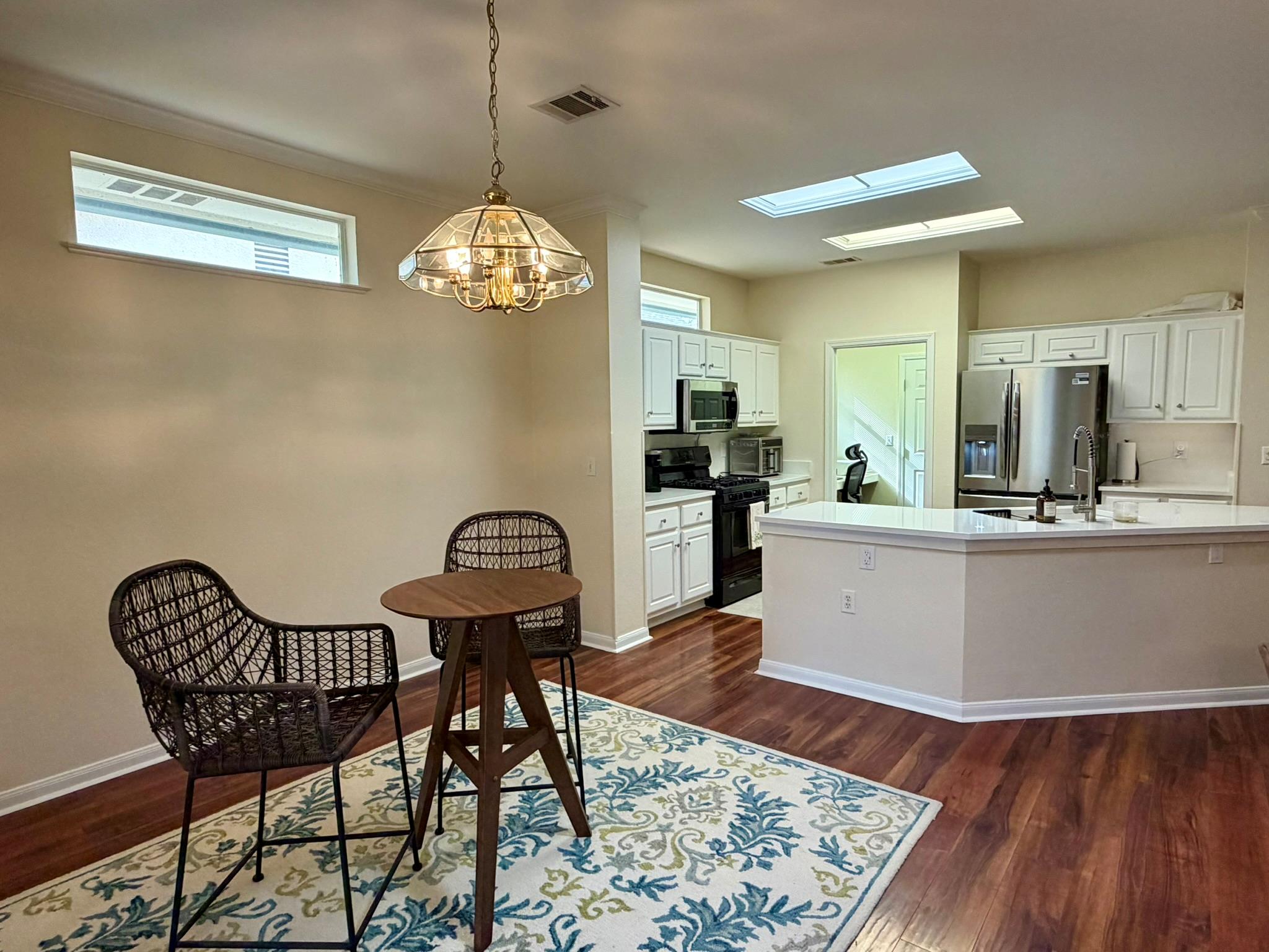 103 Whispering Wind Dr, Georgetown, TX 78633