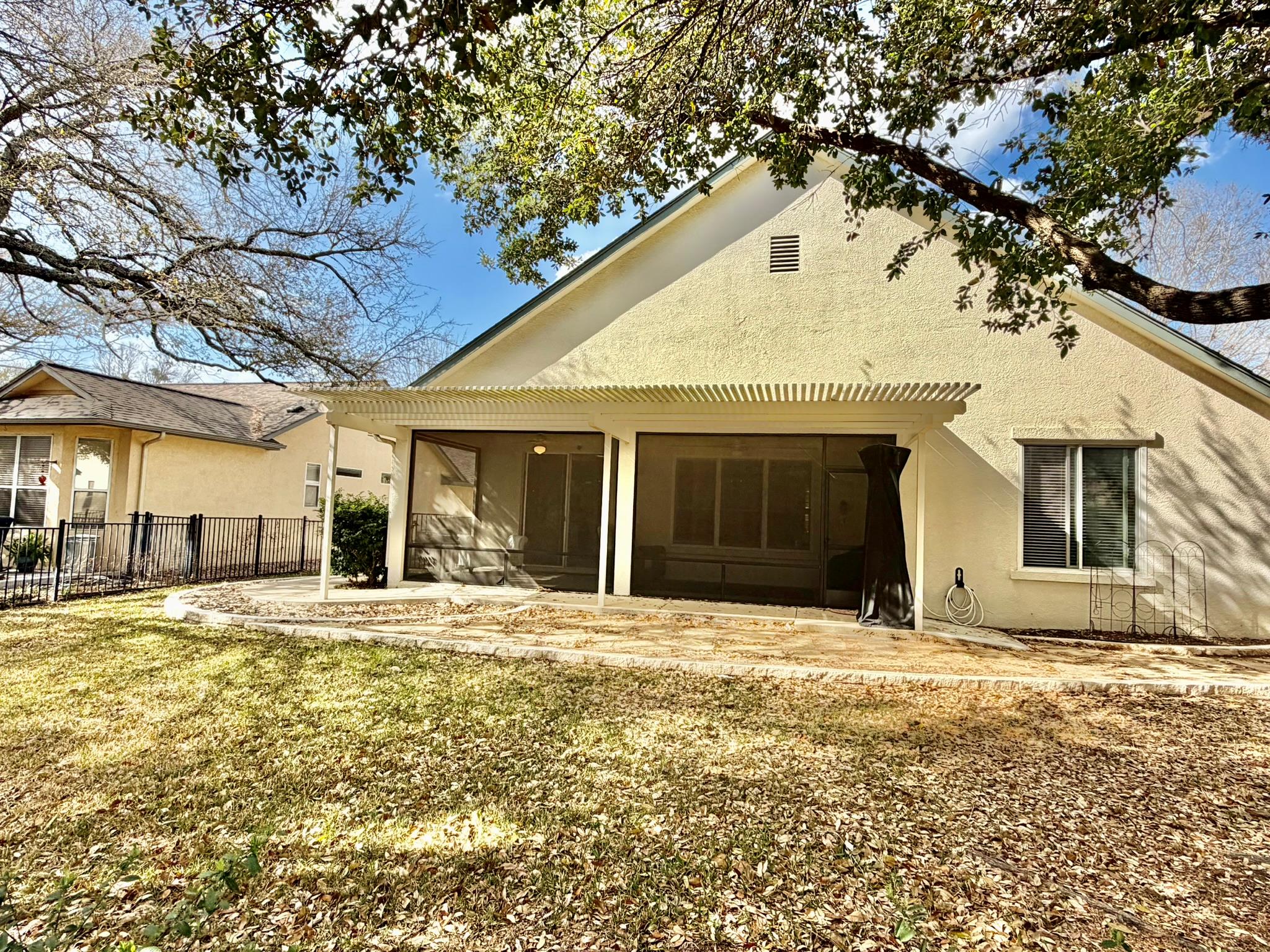 103 Whispering Wind Dr, Georgetown, TX 78633