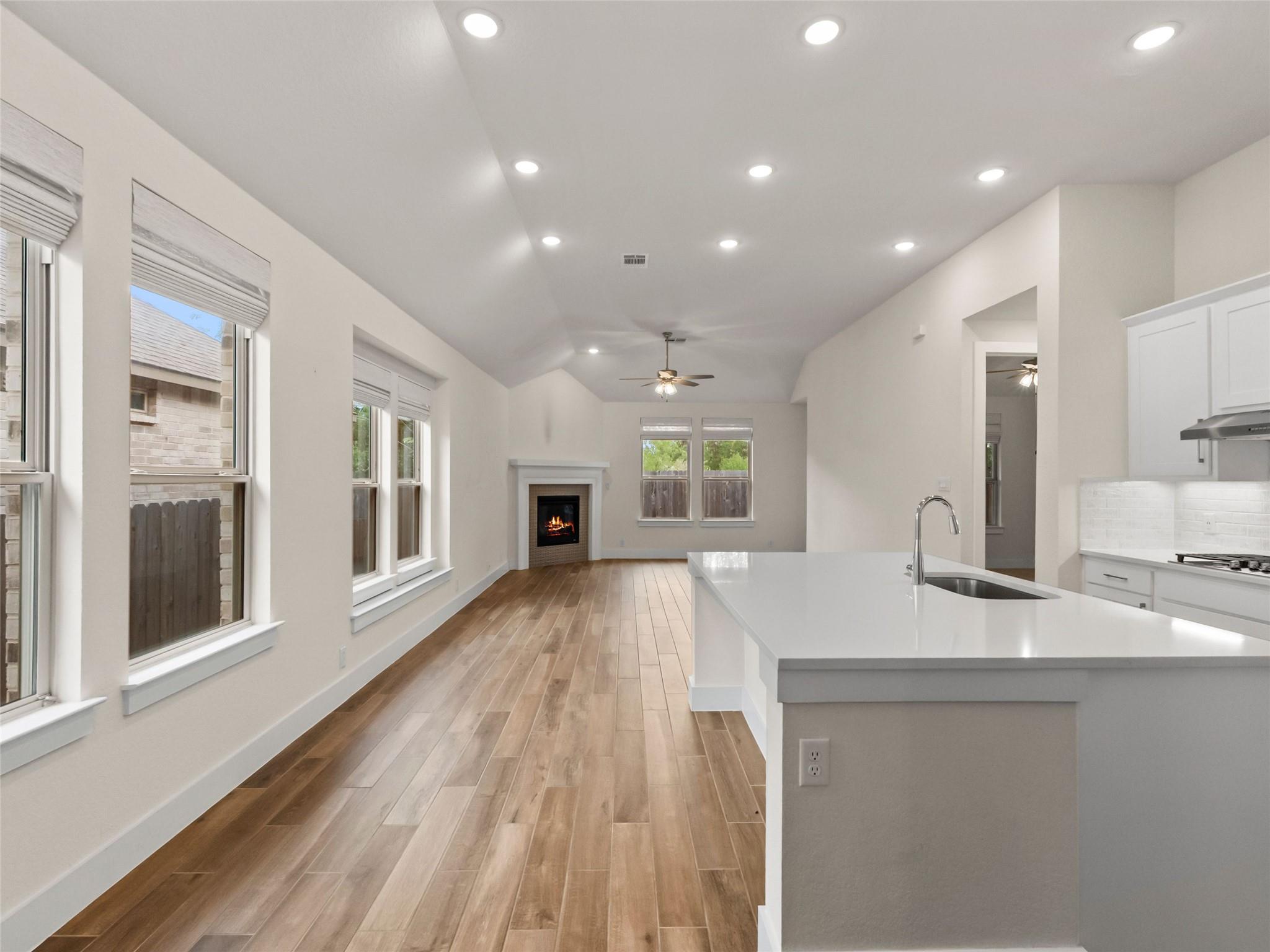 1037 Easy Gruene, New Braunfels, TX 78130