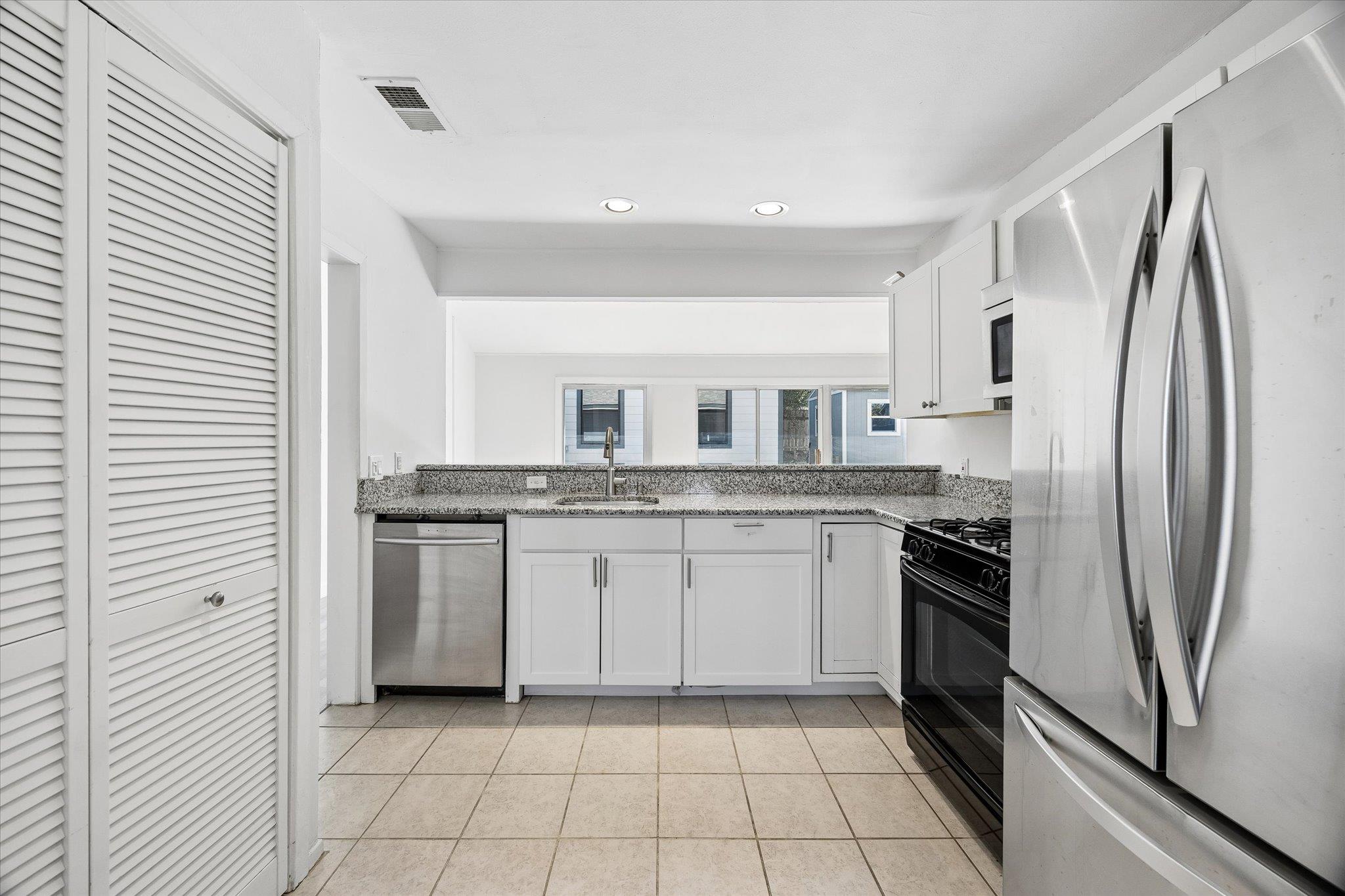 1411 Fairfield Dr, Austin, TX 78758