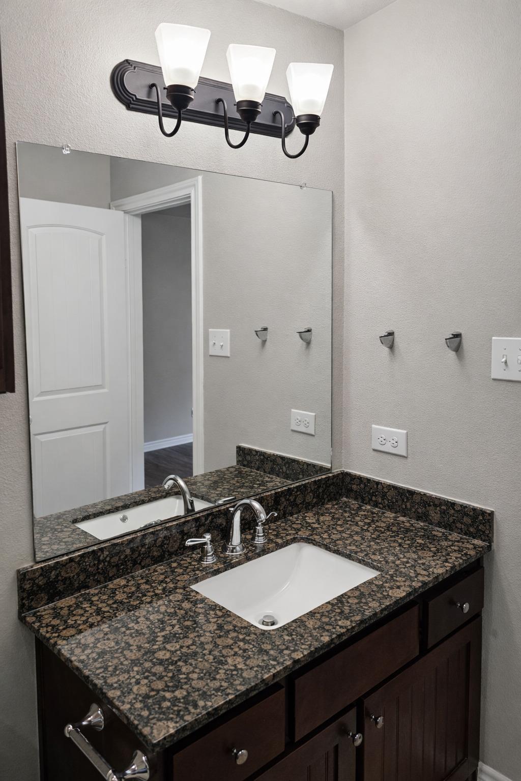 20506 Dawn Dr, Lago Vista, TX 78645