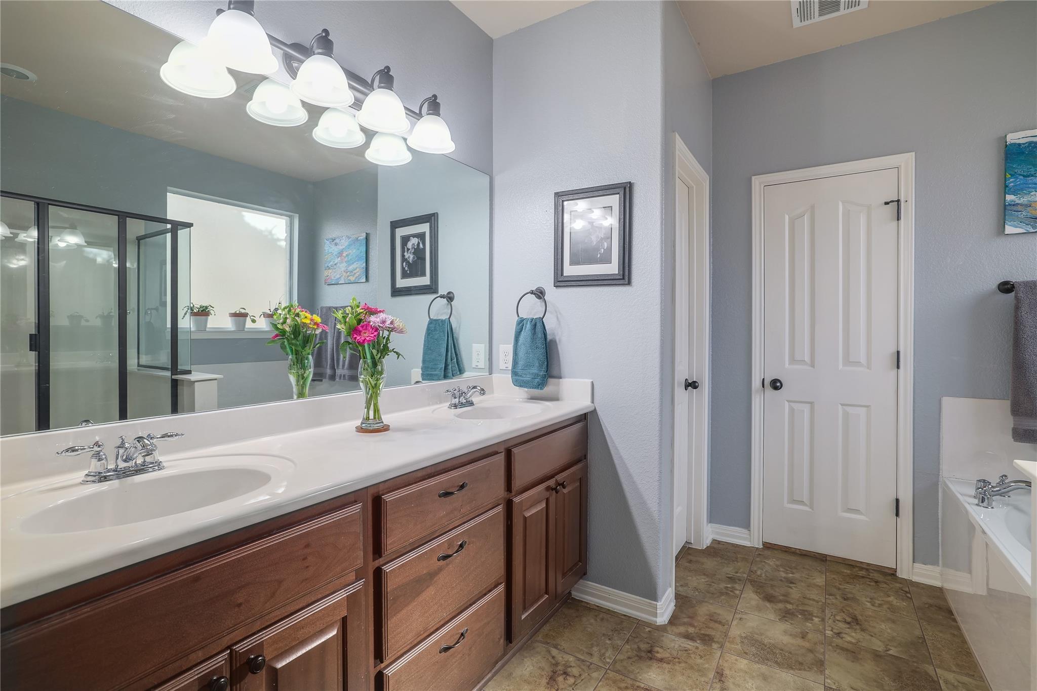 11009 Cherisse Dr, Austin, TX 78739