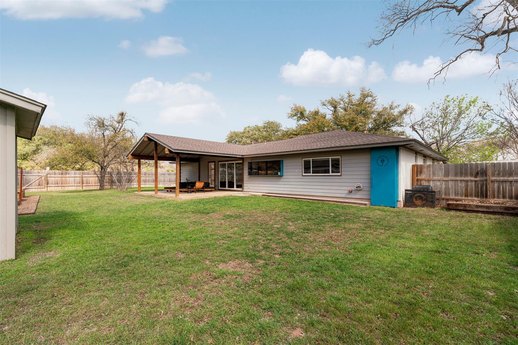 1111 Radam Cir, Austin, TX 78745