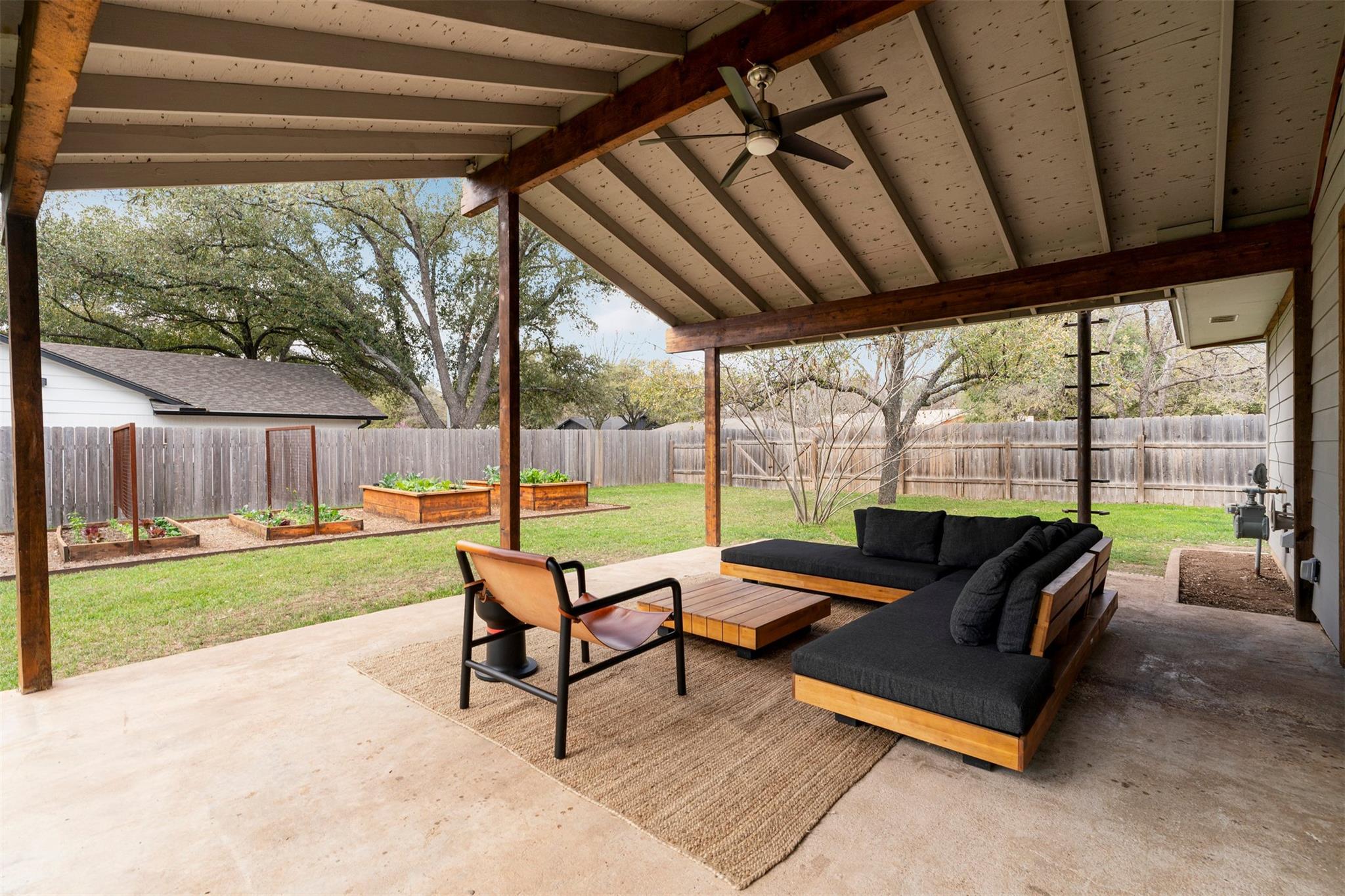 1111 Radam Cir, Austin, TX 78745