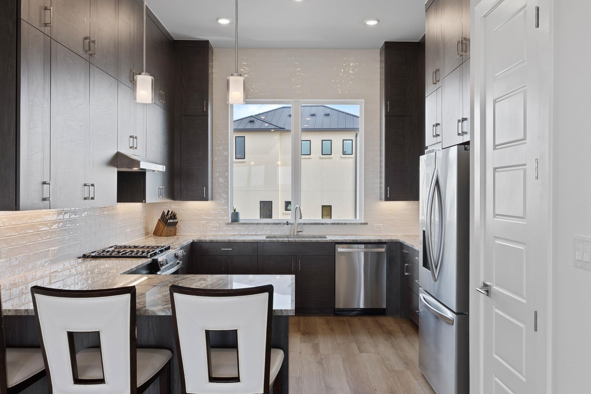 8 Doverland Dr, Austin, TX 78738